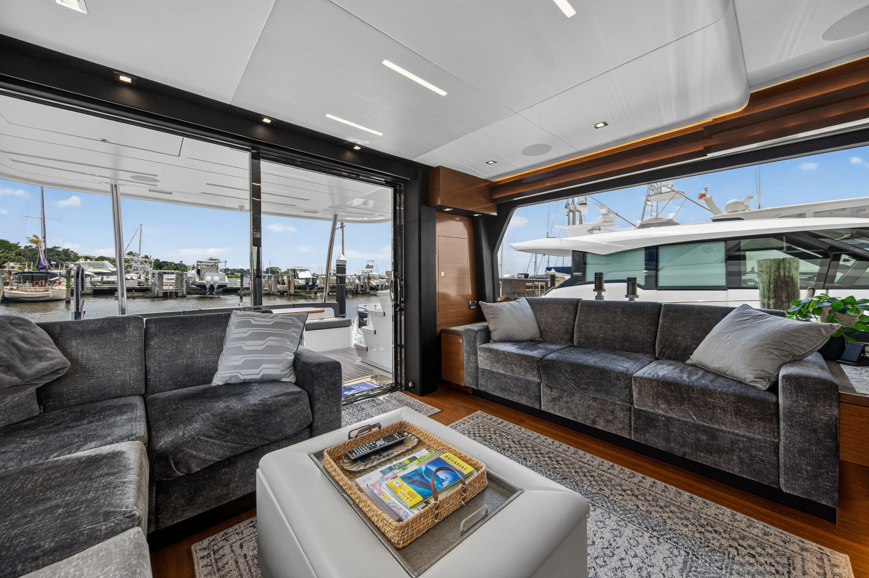 2021 Ocean Alexander 70E Image Thumbnail #16