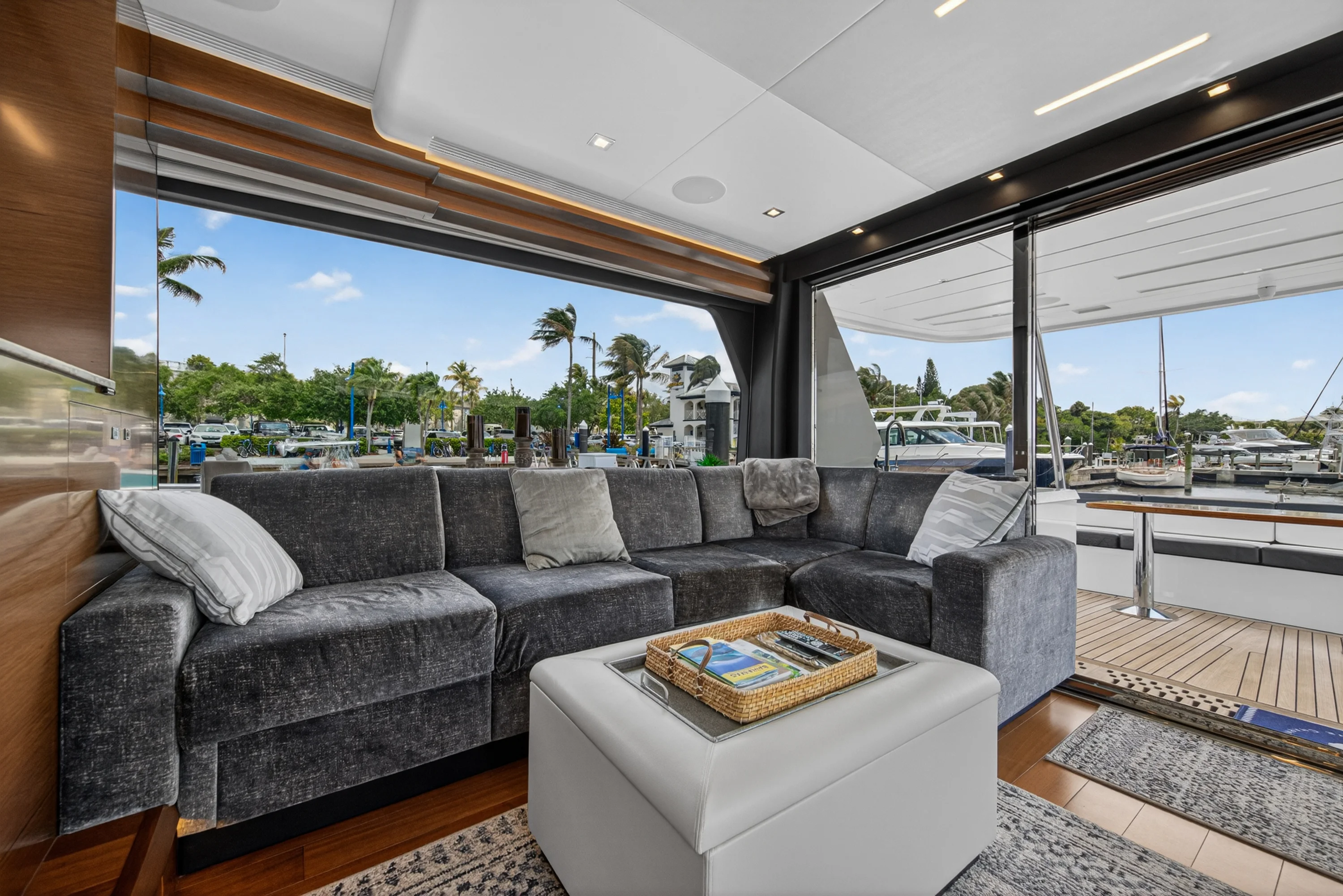 2021 Ocean Alexander 70E Image Thumbnail #14