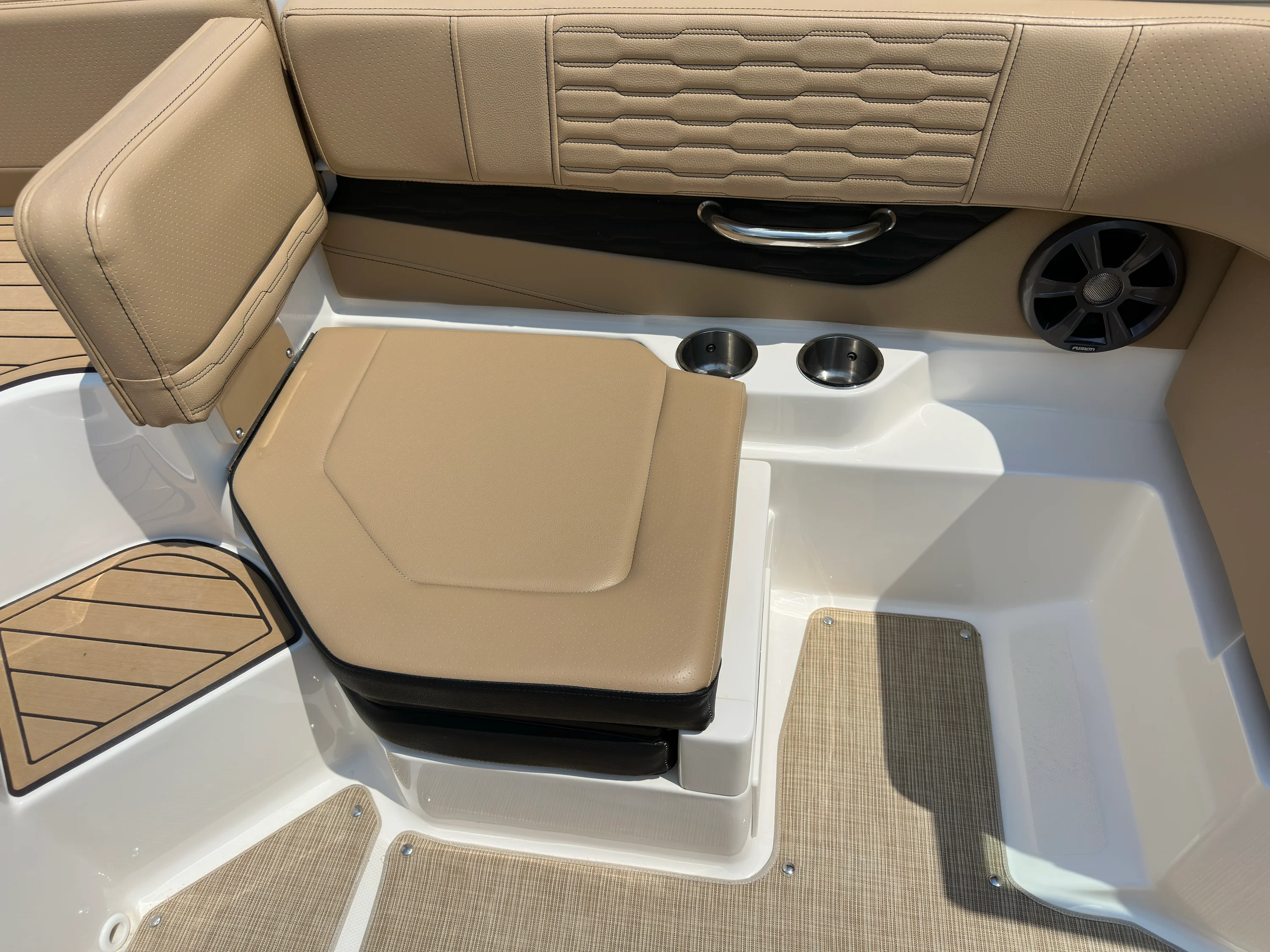 2021 Sea Ray SPX 190 Image Thumbnail #8