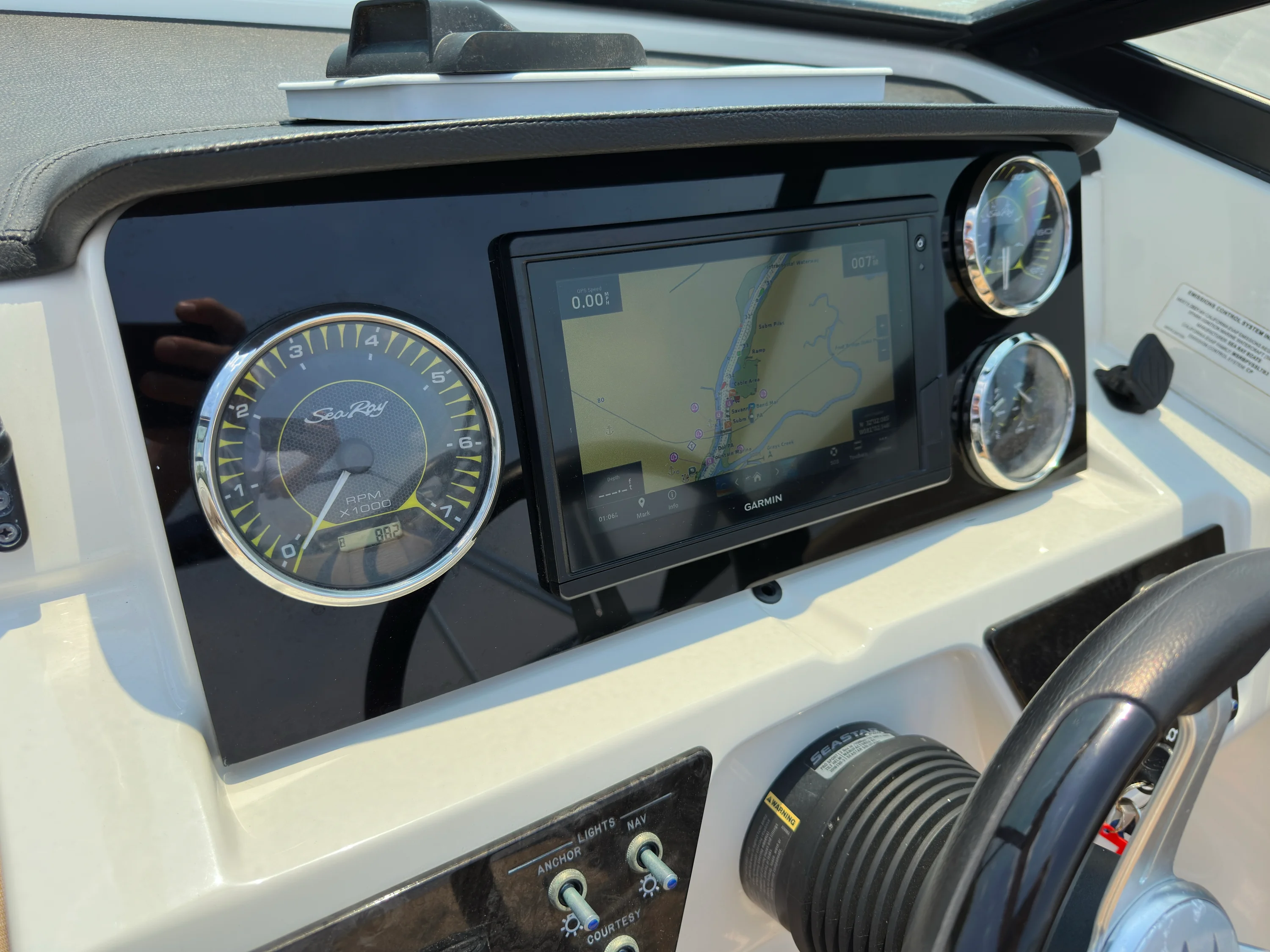 2021 Sea Ray SPX 190 Image Thumbnail #10