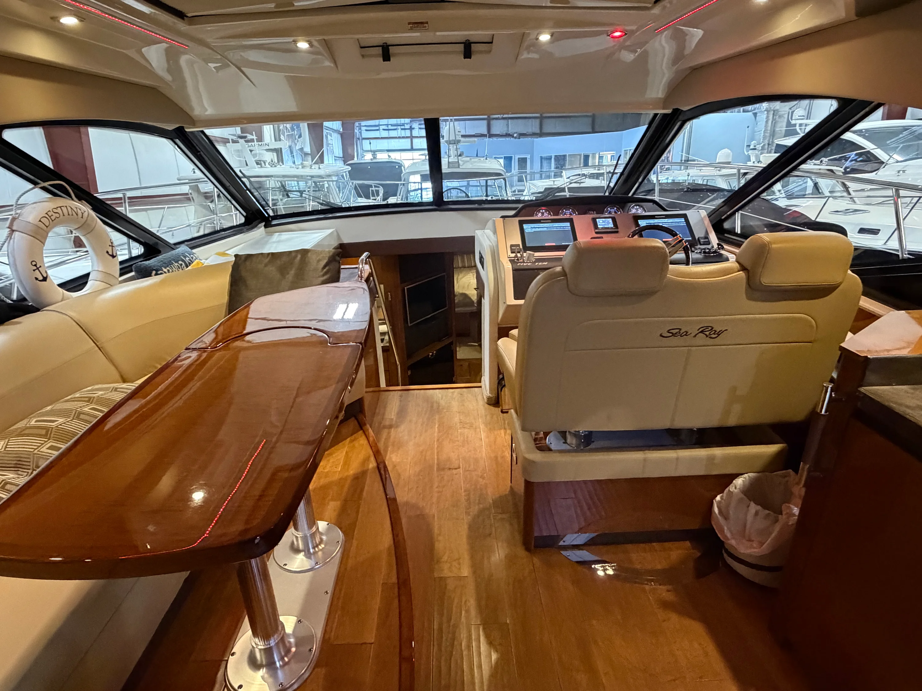 2015 Sea Ray 510 SUNDANCER Image Thumbnail #14