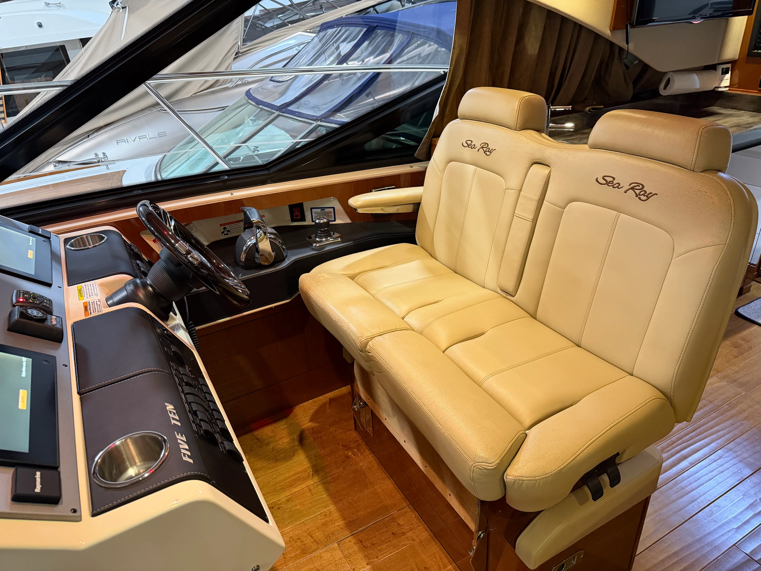 2015 Sea Ray 510 SUNDANCER Image Thumbnail #18