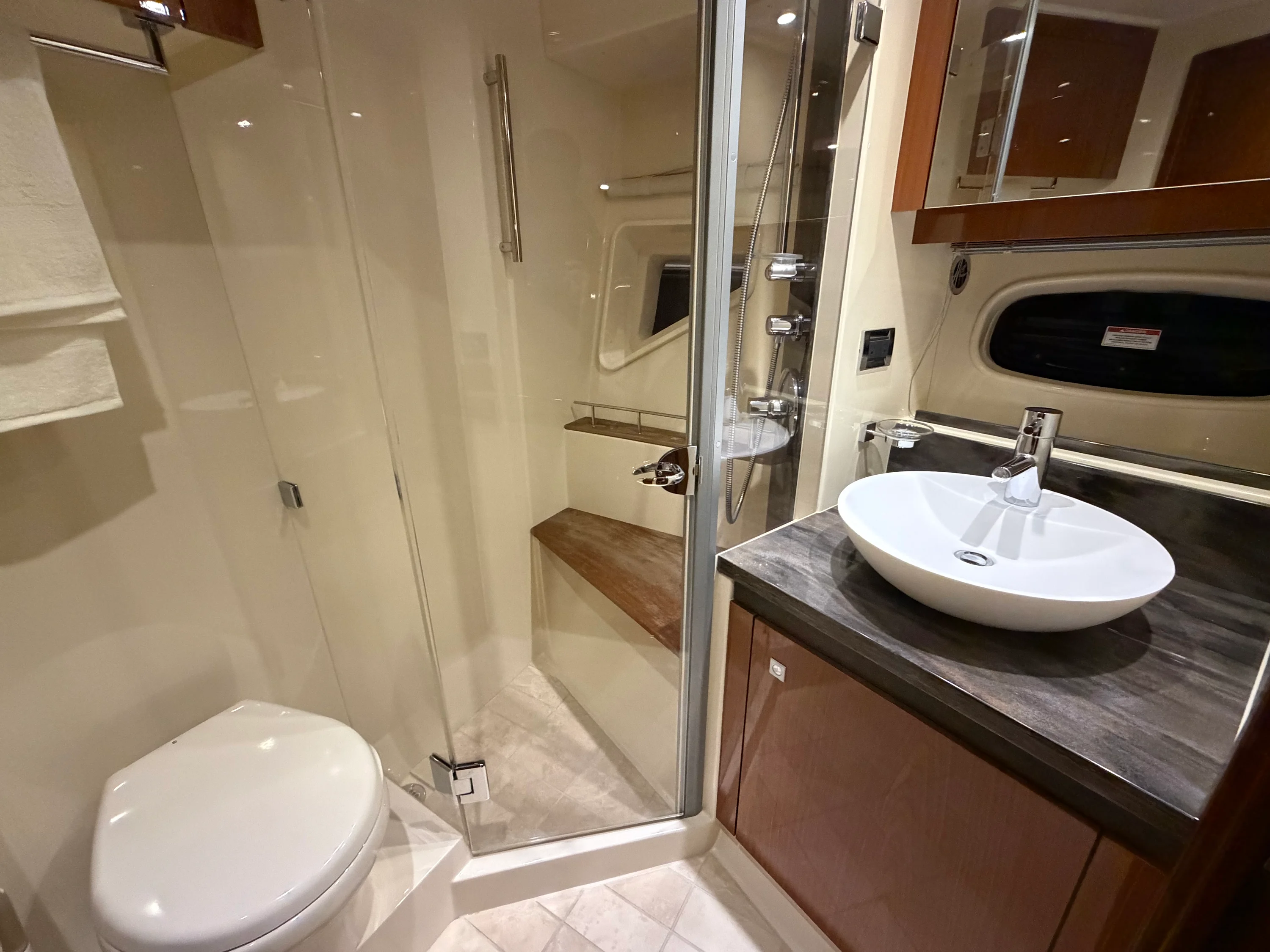 2015 Sea Ray 510 SUNDANCER Image Thumbnail #26