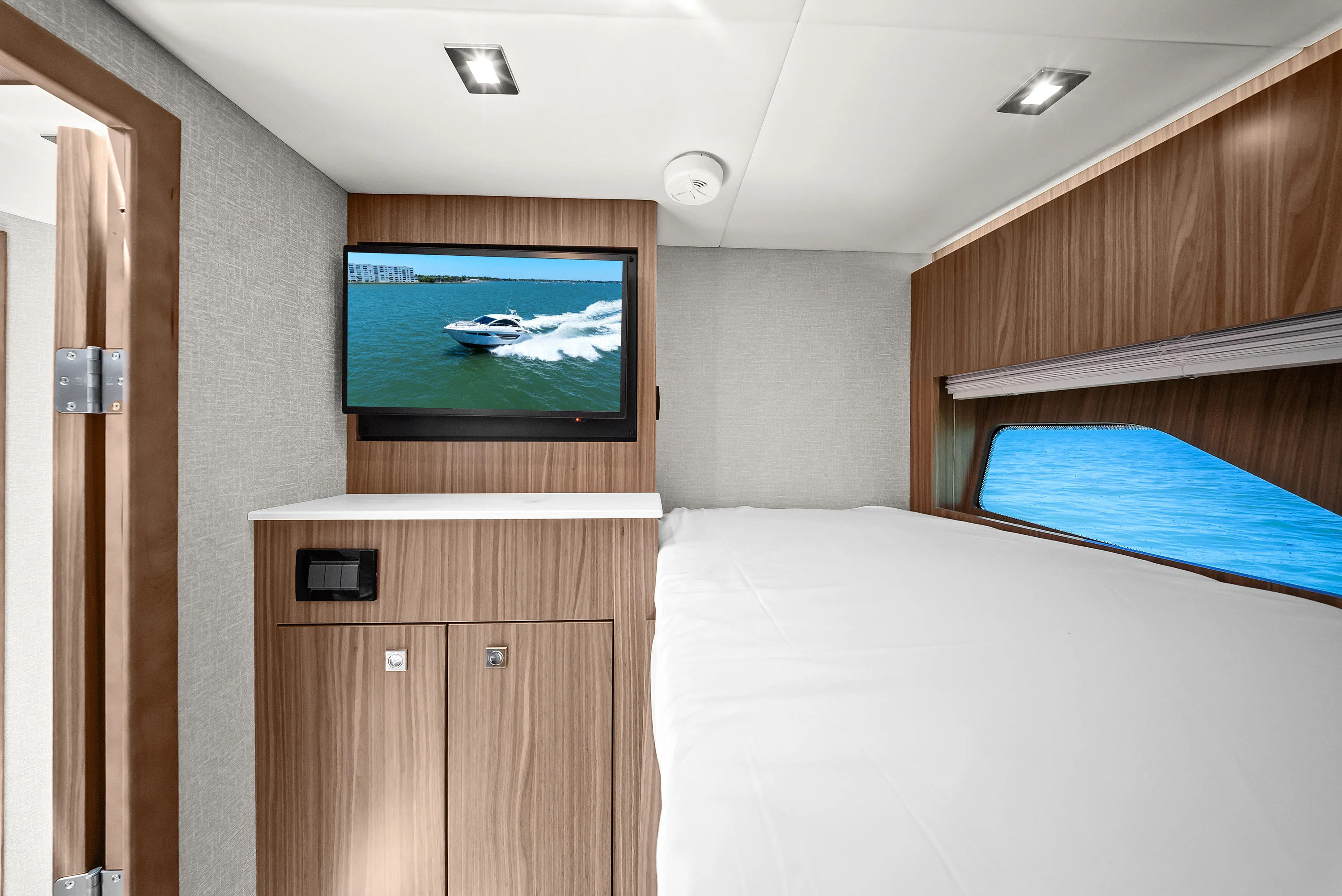2025 Cruisers Yachts 50 Cantius Image Thumbnail #64