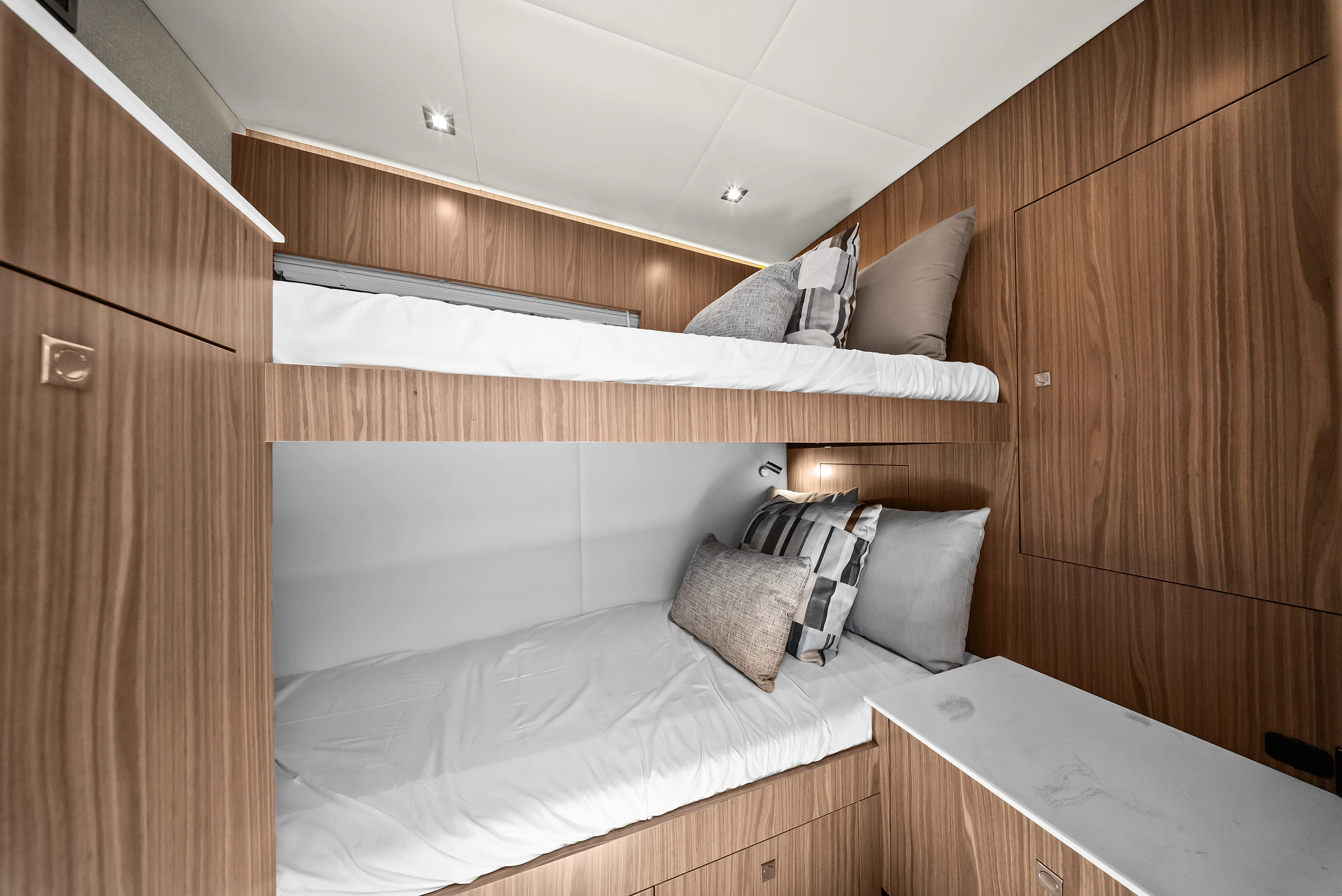 2025 Cruisers Yachts 50 Cantius Image Thumbnail #66