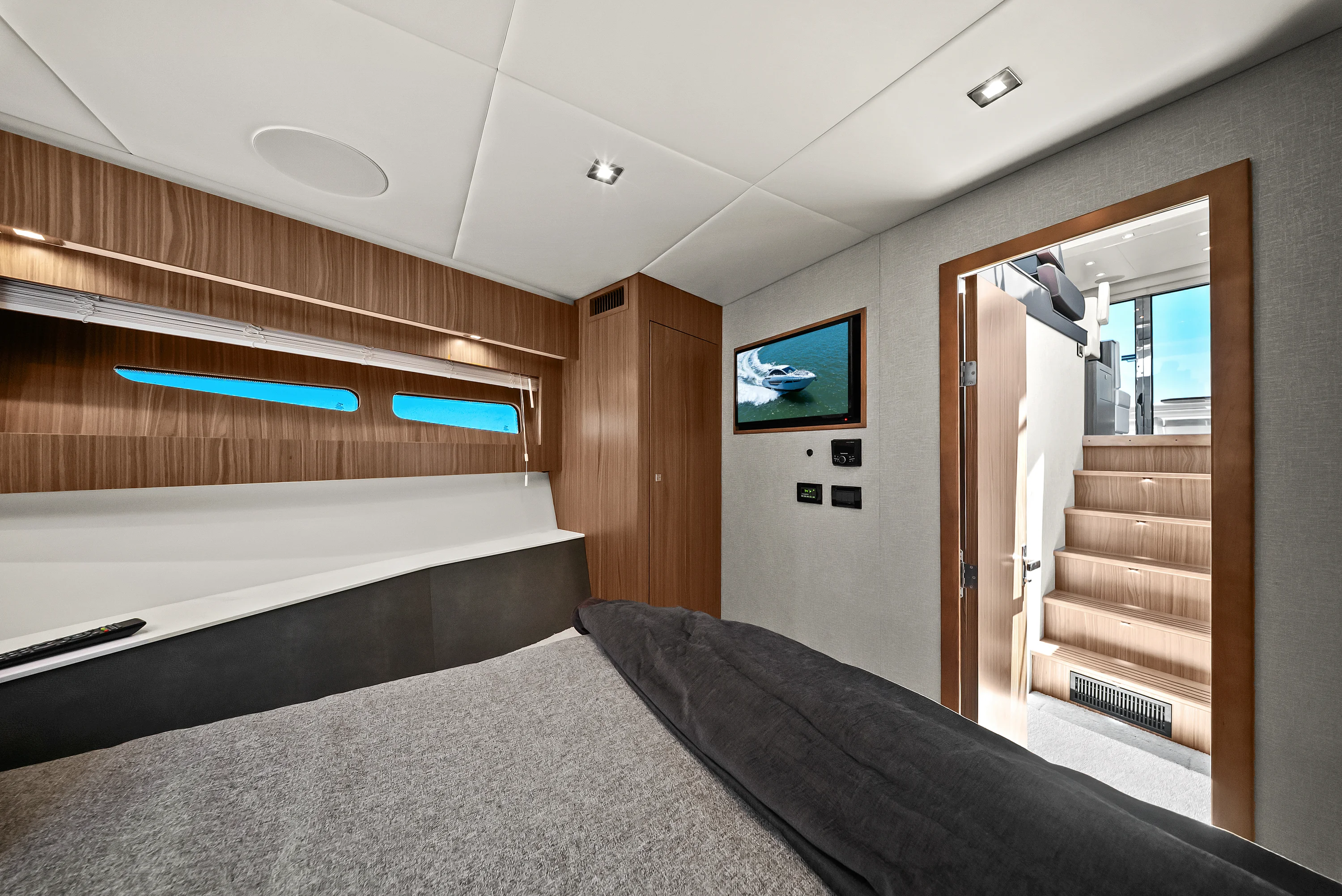 2025 Cruisers Yachts 50 Cantius Image Thumbnail #46