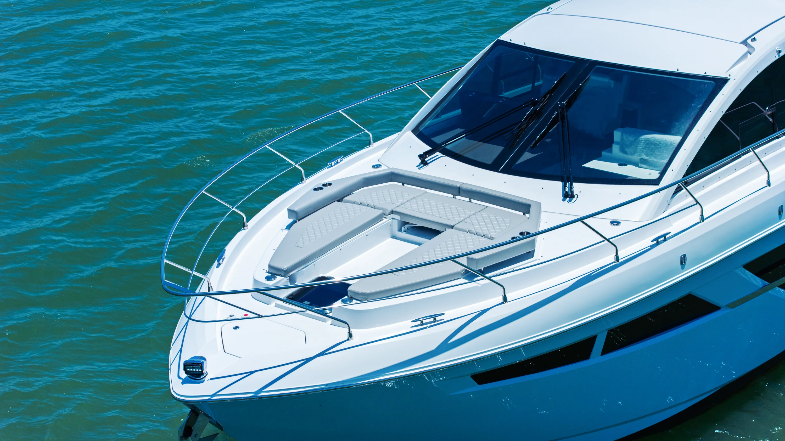 2025 Cruisers Yachts 50 Cantius Image Thumbnail #9