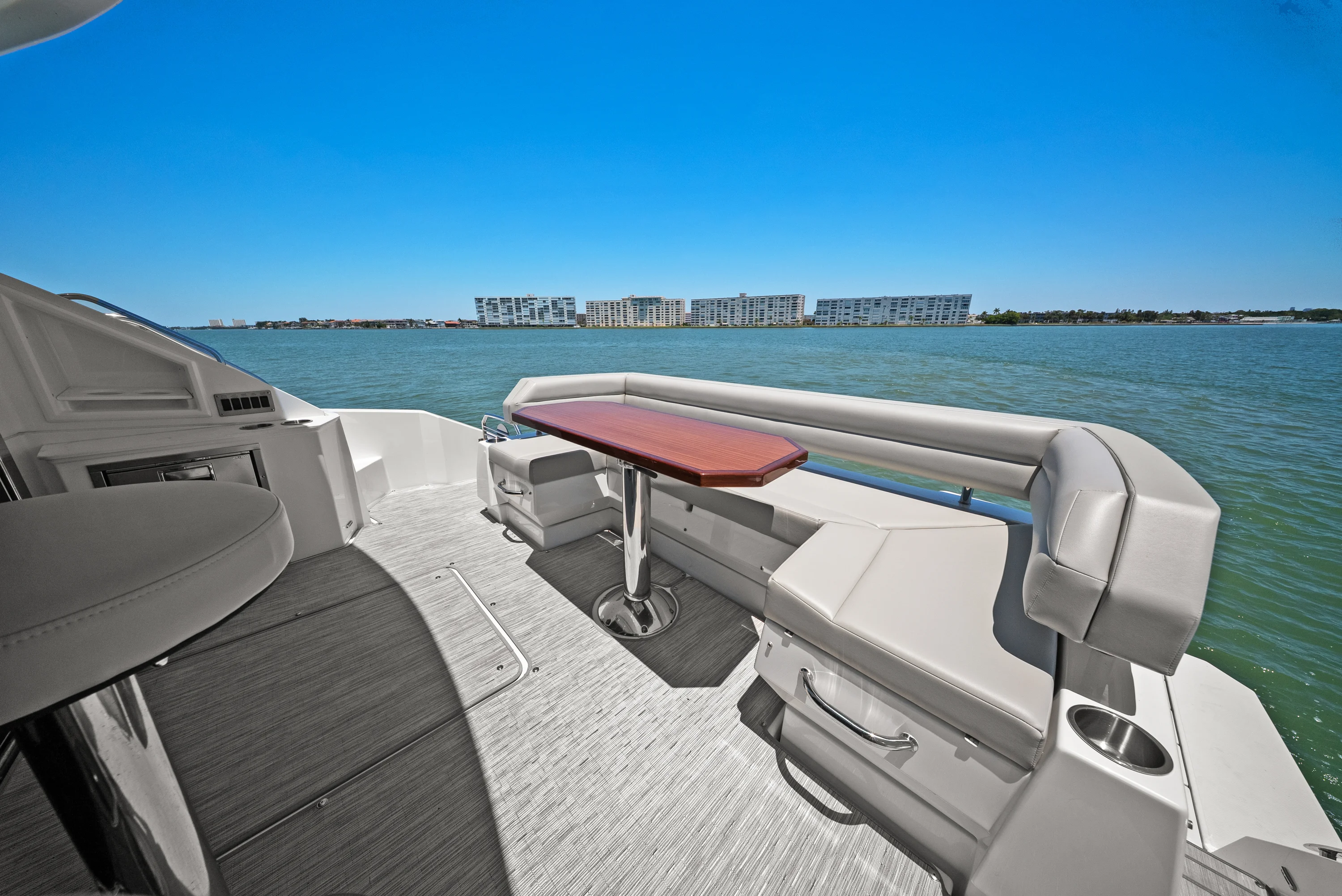 2025 Cruisers Yachts 50 Cantius Image Thumbnail #22