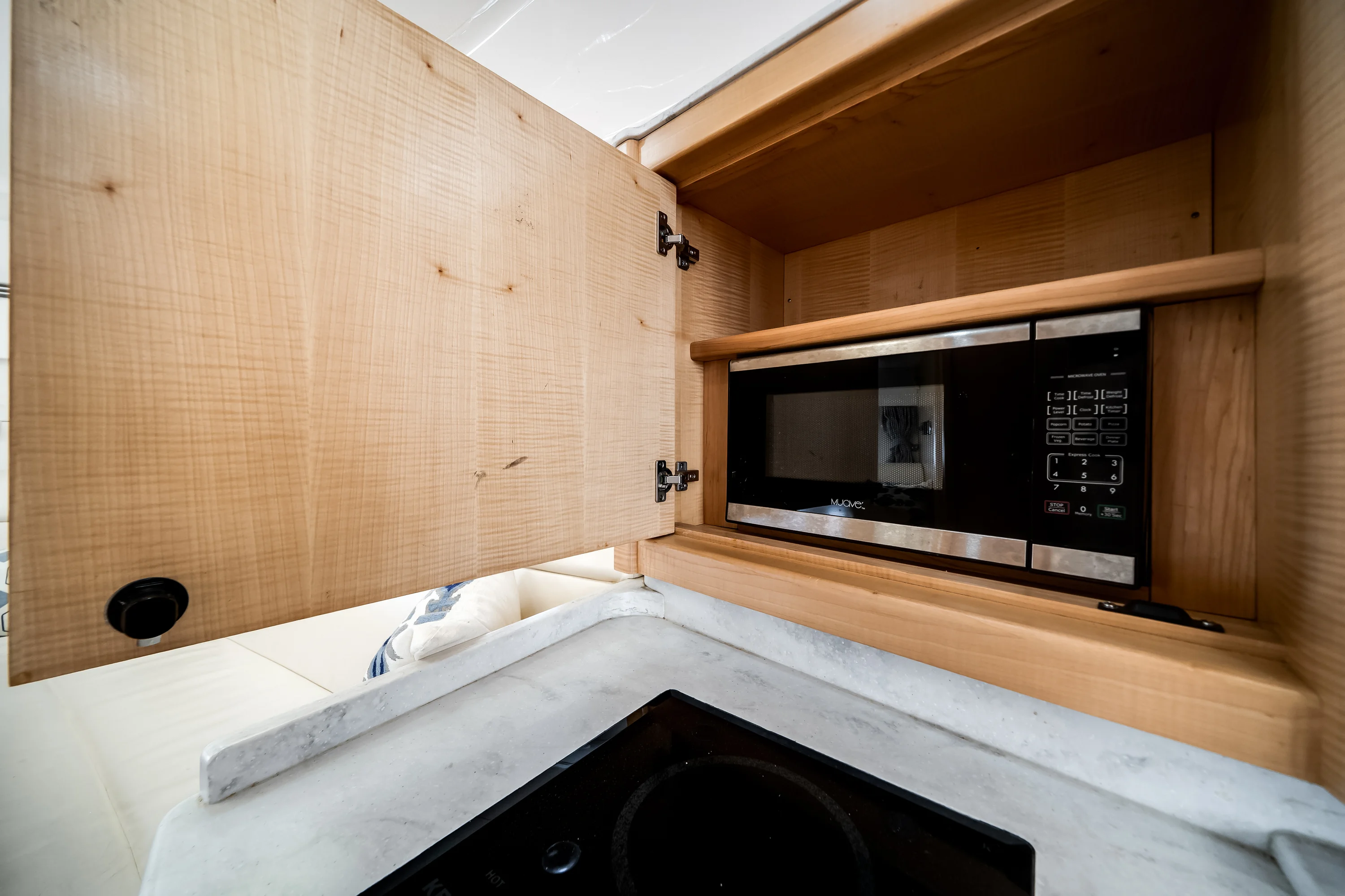2018 Intrepid 475 SPORT YACHT Image Thumbnail #41