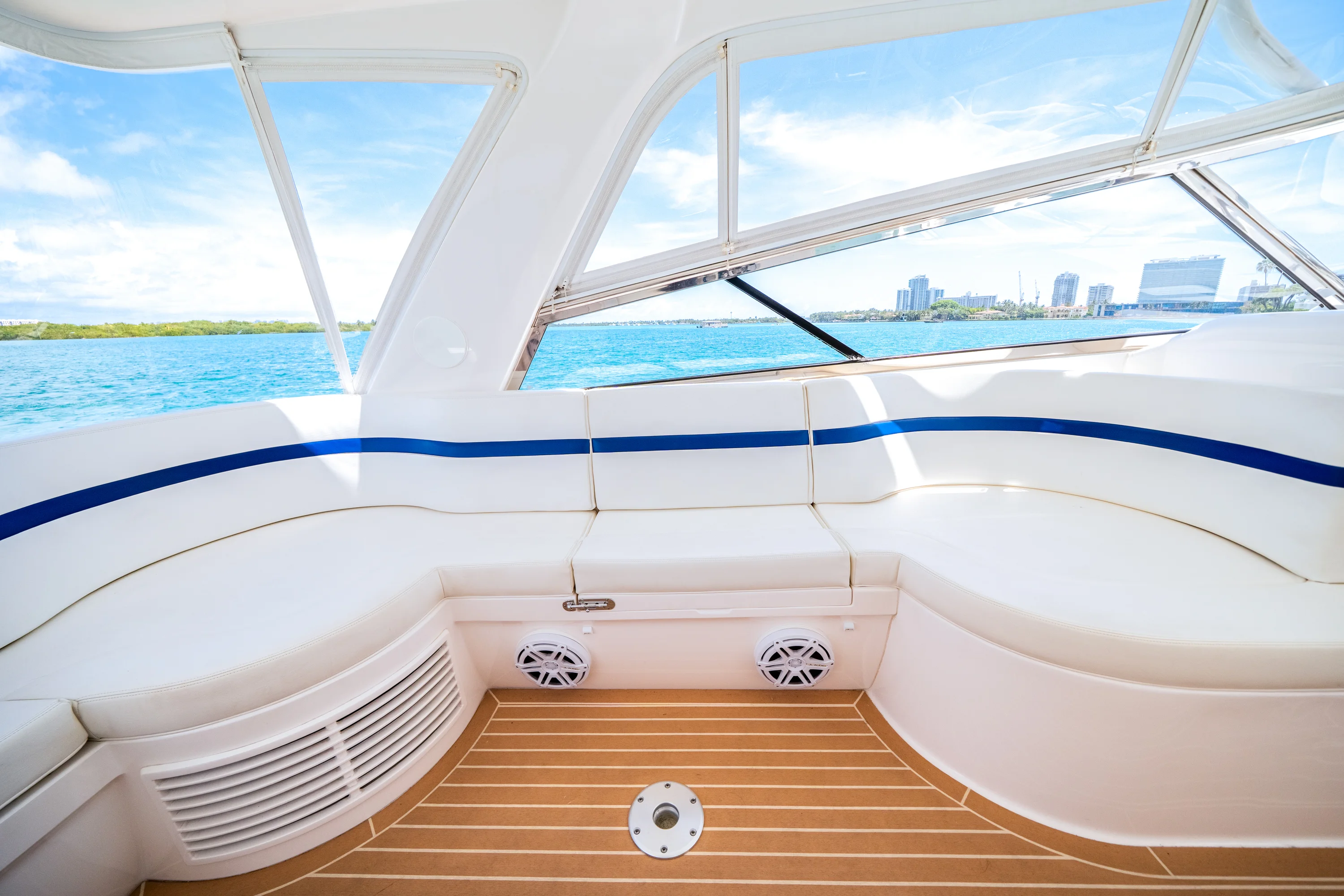 2018 Intrepid 475 SPORT YACHT Image Thumbnail #23