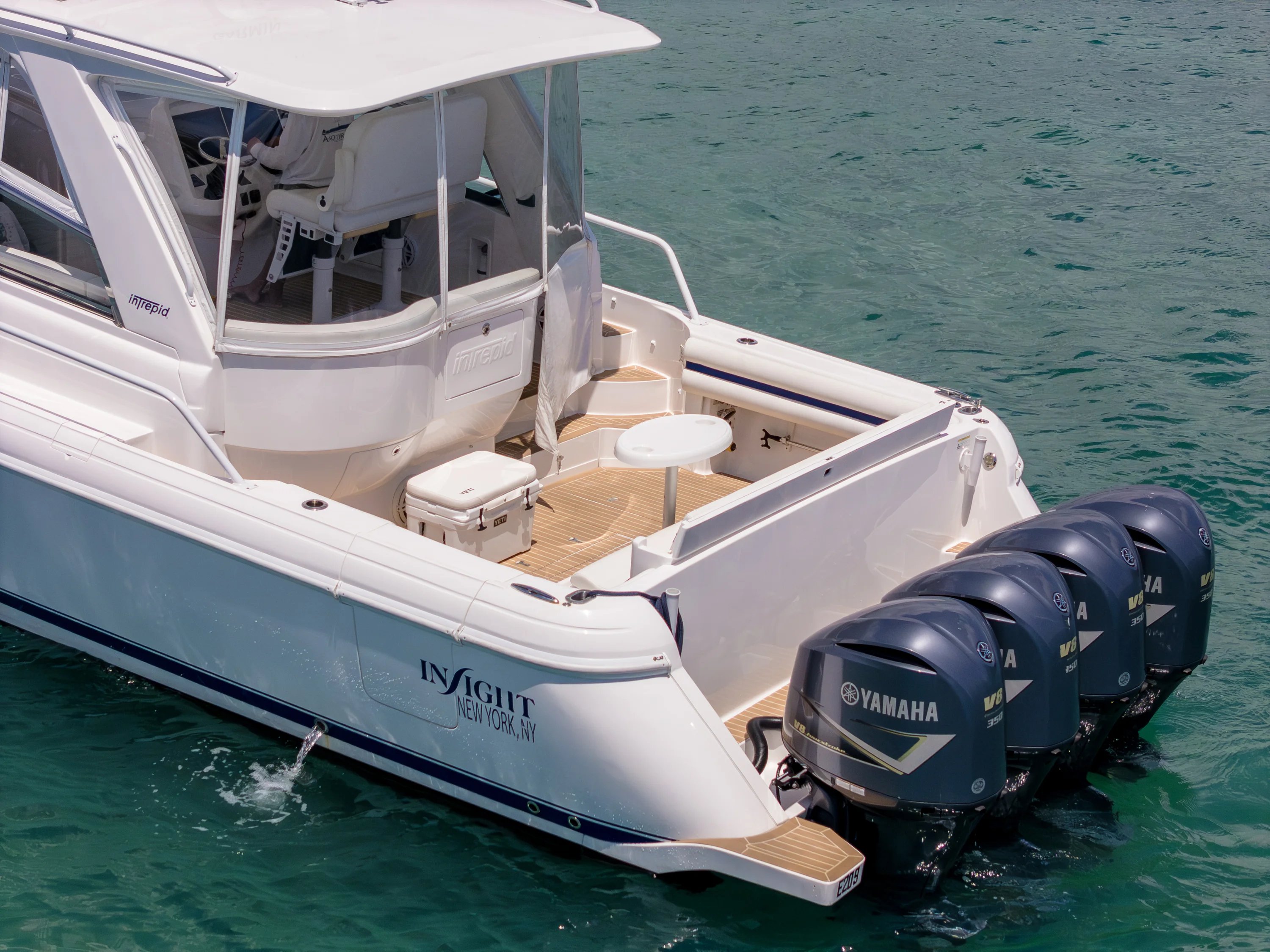 2018 Intrepid 475 SPORT YACHT Image Thumbnail #12