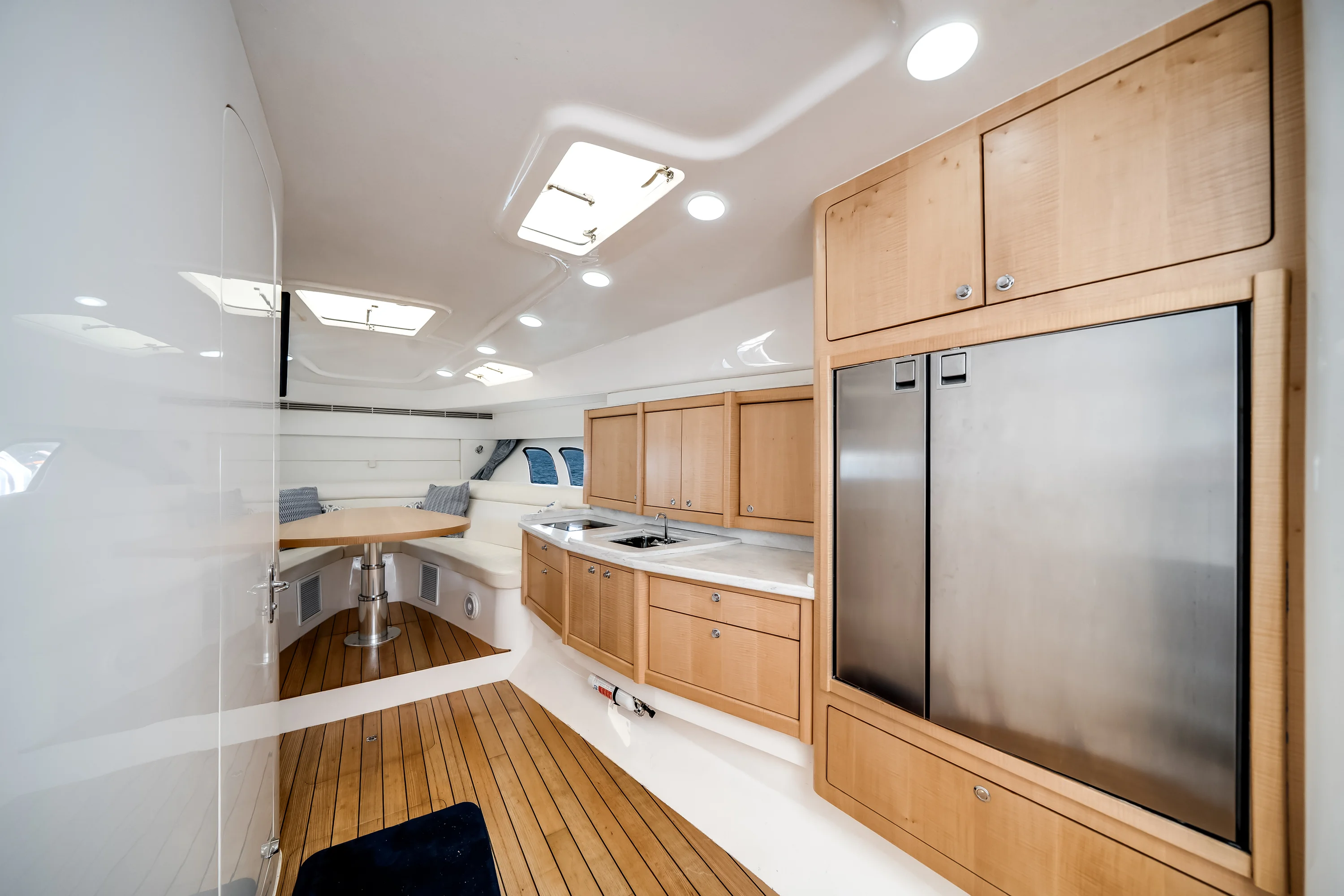 2018 Intrepid 475 SPORT YACHT Image Thumbnail #34