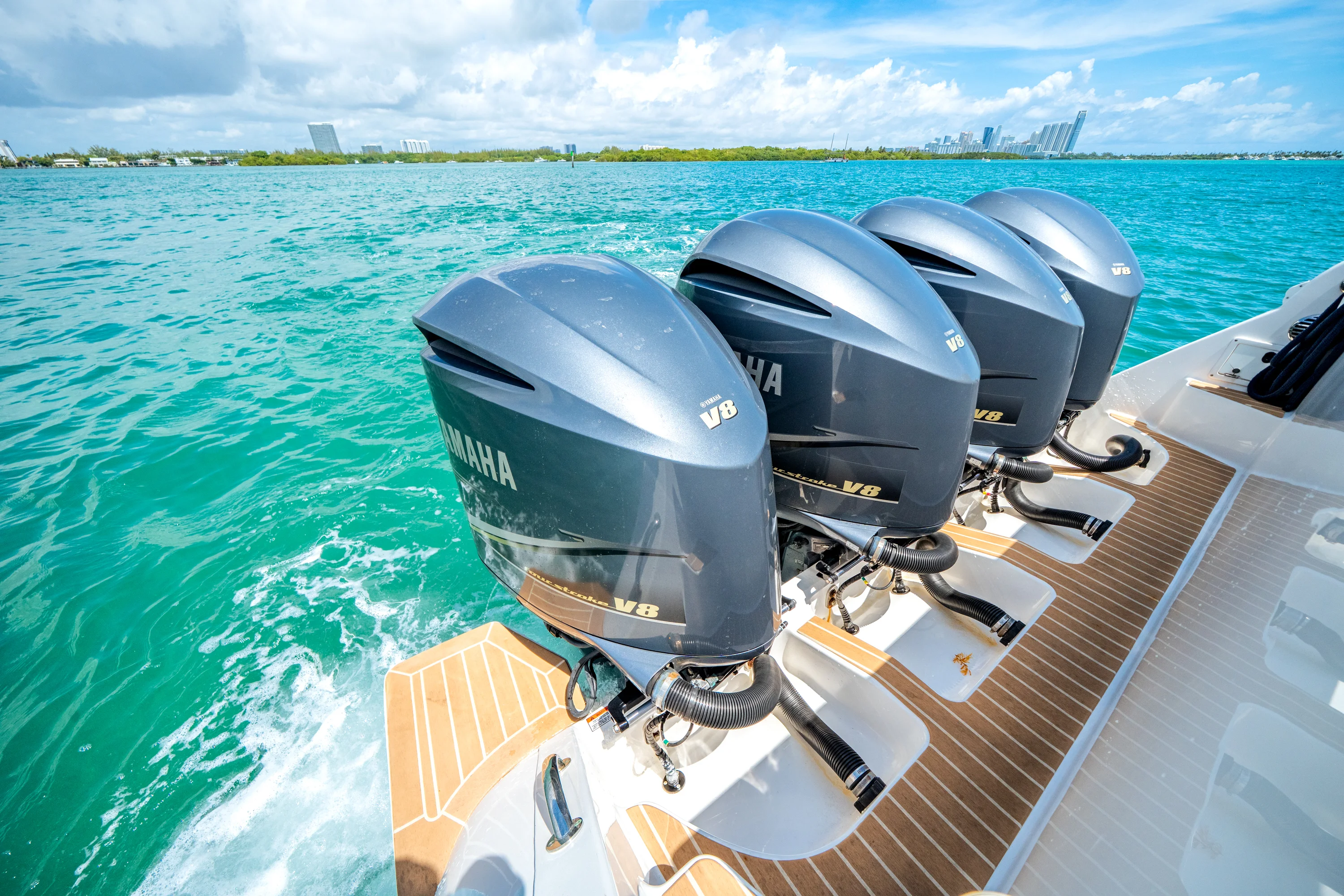 2018 Intrepid 475 SPORT YACHT Image Thumbnail #14