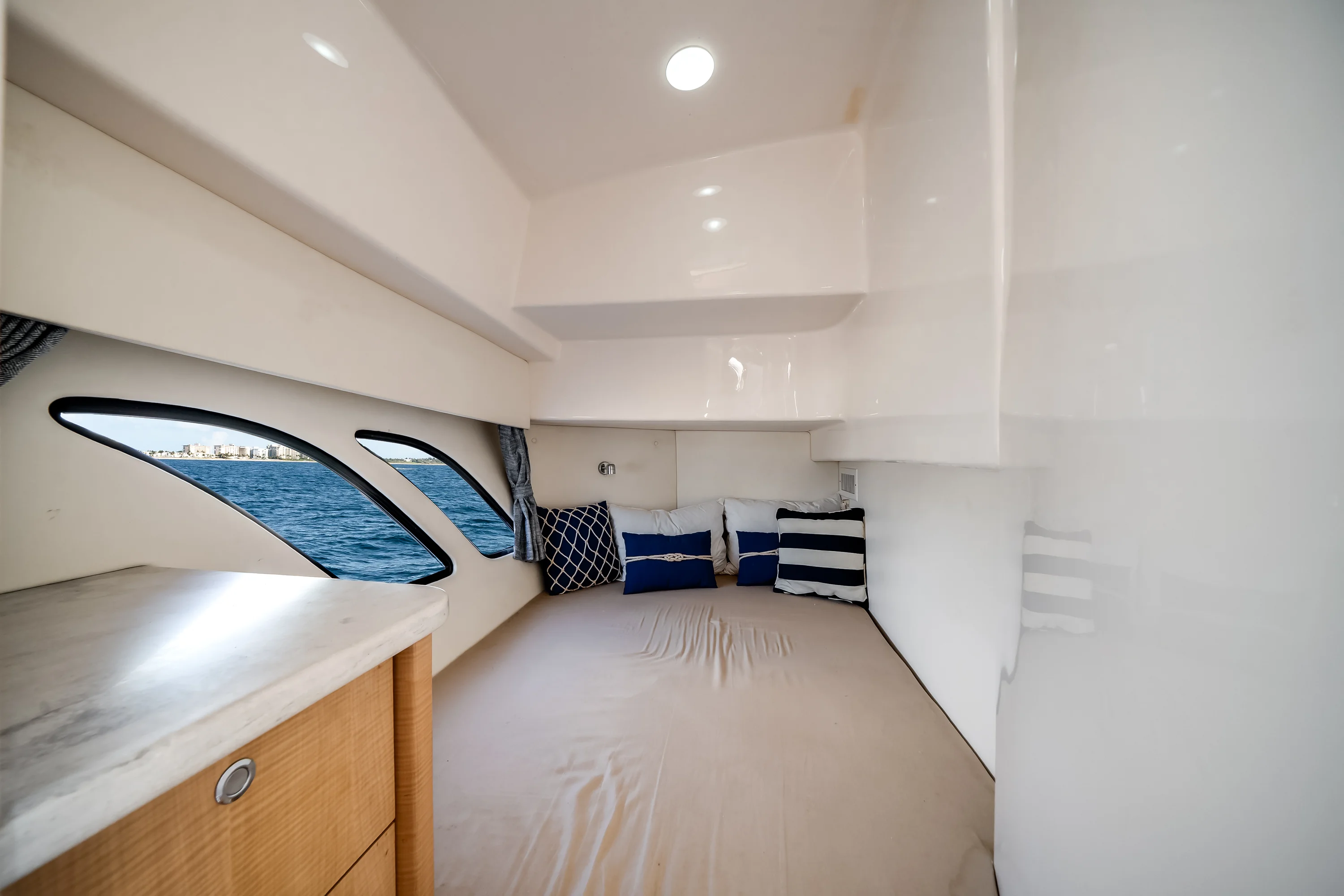 2018 Intrepid 475 SPORT YACHT Image Thumbnail #46