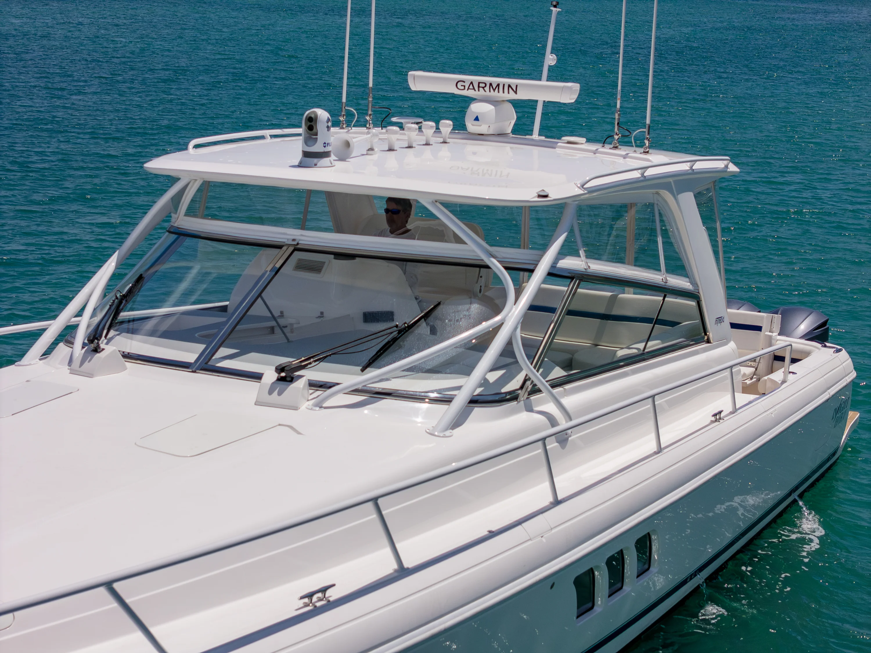 2018 Intrepid 475 SPORT YACHT Image Thumbnail #11