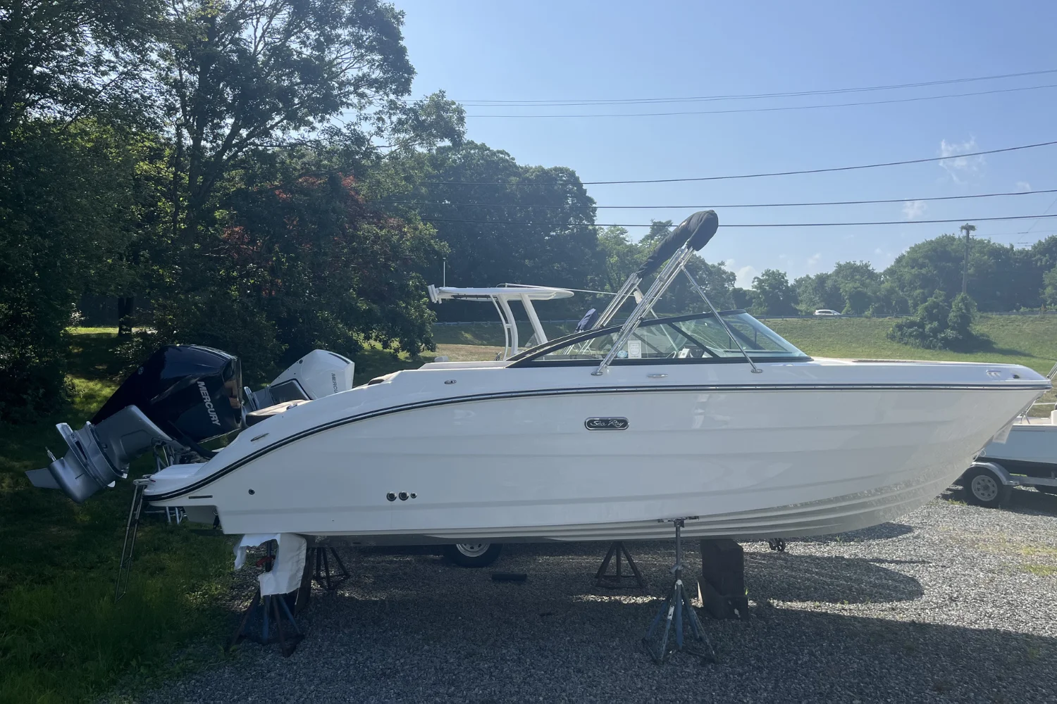 2026 Sea Ray SDX 250 Outboard Image Thumbnail #0