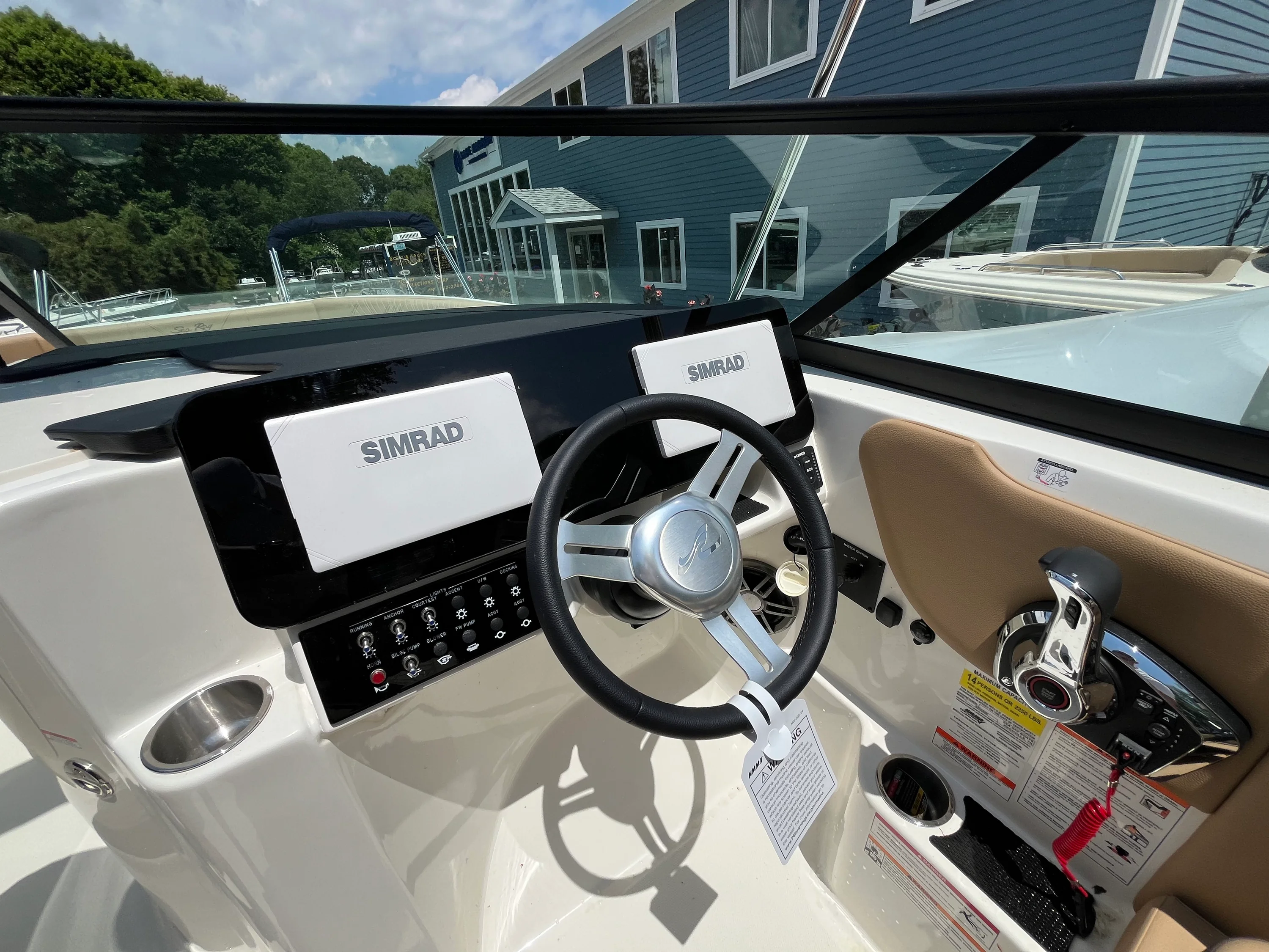 2026 Sea Ray SDX 250 Outboard Image Thumbnail #14