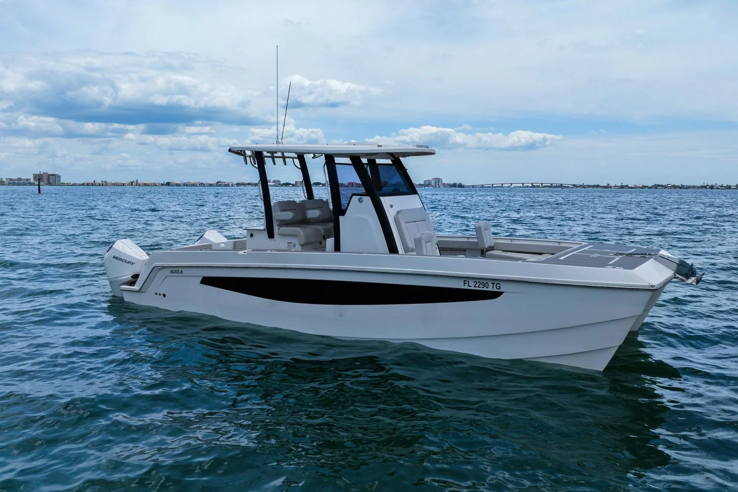 2022 Aquila 28 MOLOKAI Image Thumbnail #4