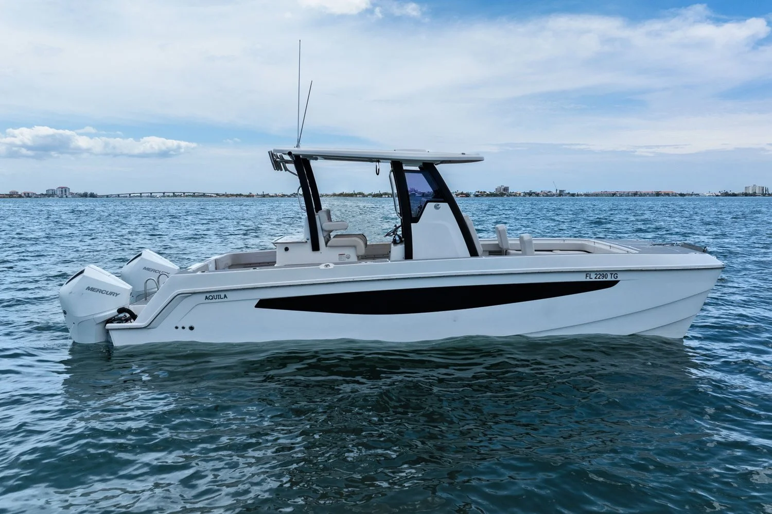 2022 Aquila 28 MOLOKAI Image Thumbnail #3