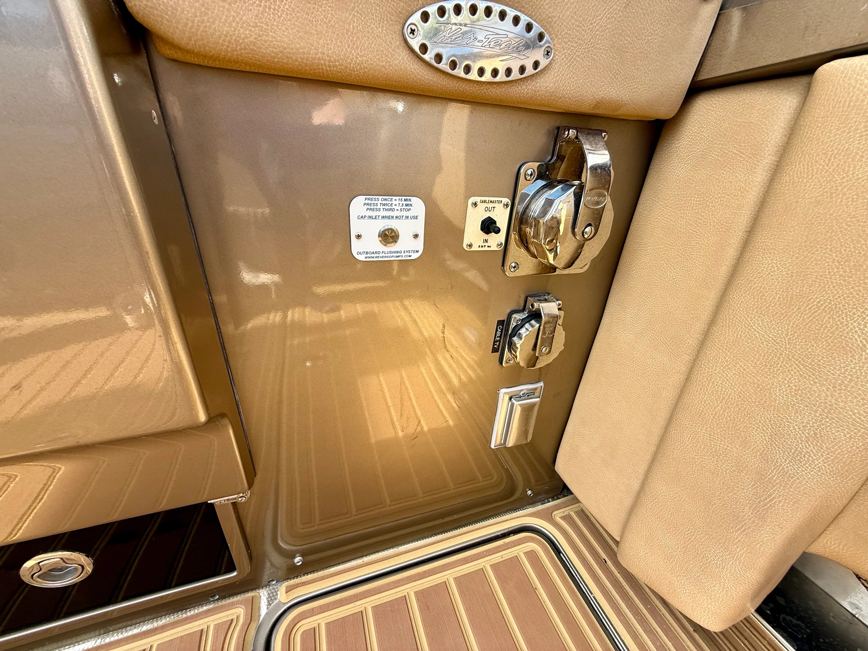 2020 Nor-Tech 550 SPORT CENTER CONSOLE Image Thumbnail #31