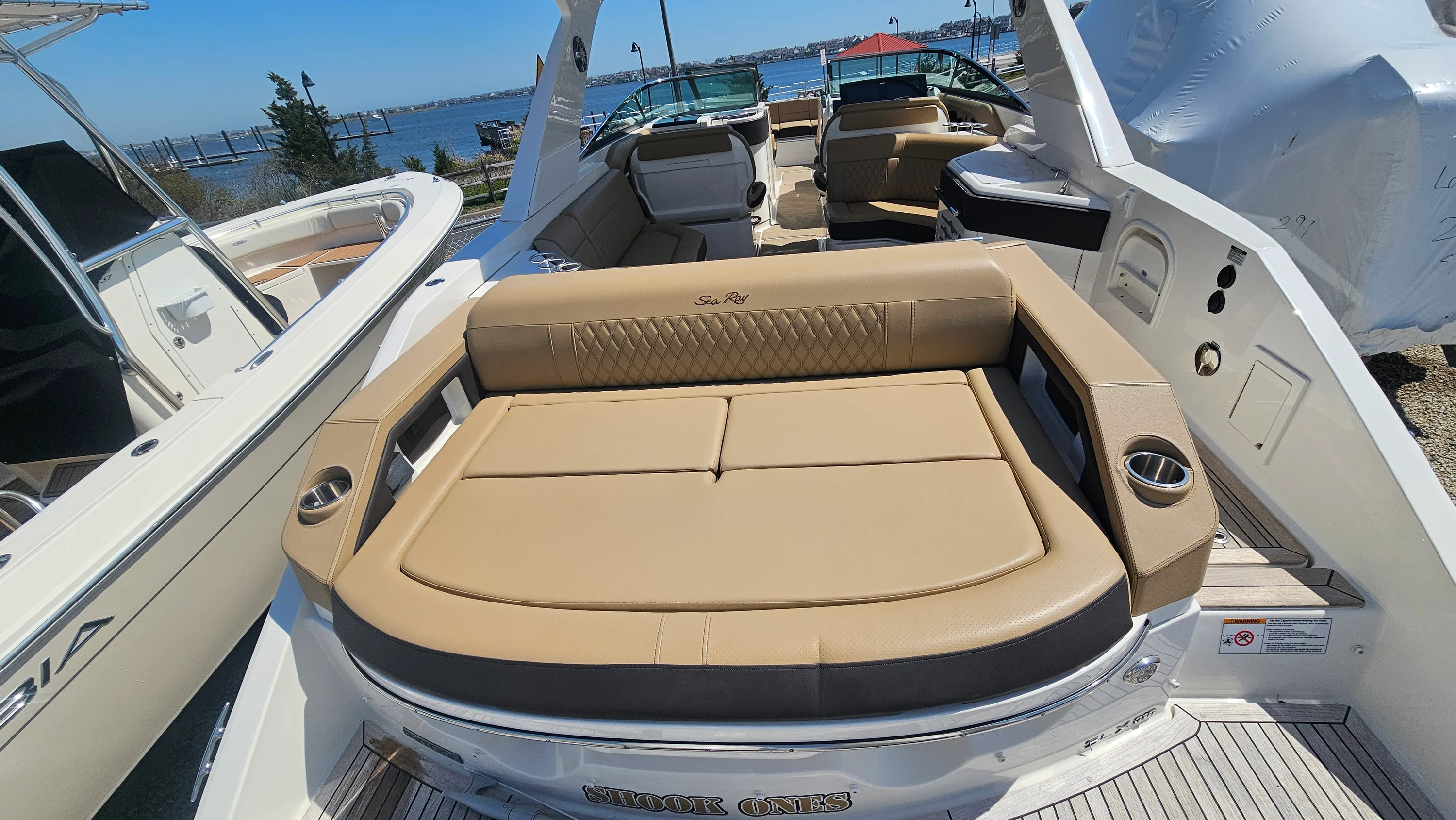2023 Sea Ray 310 SLX OB Image Thumbnail #14