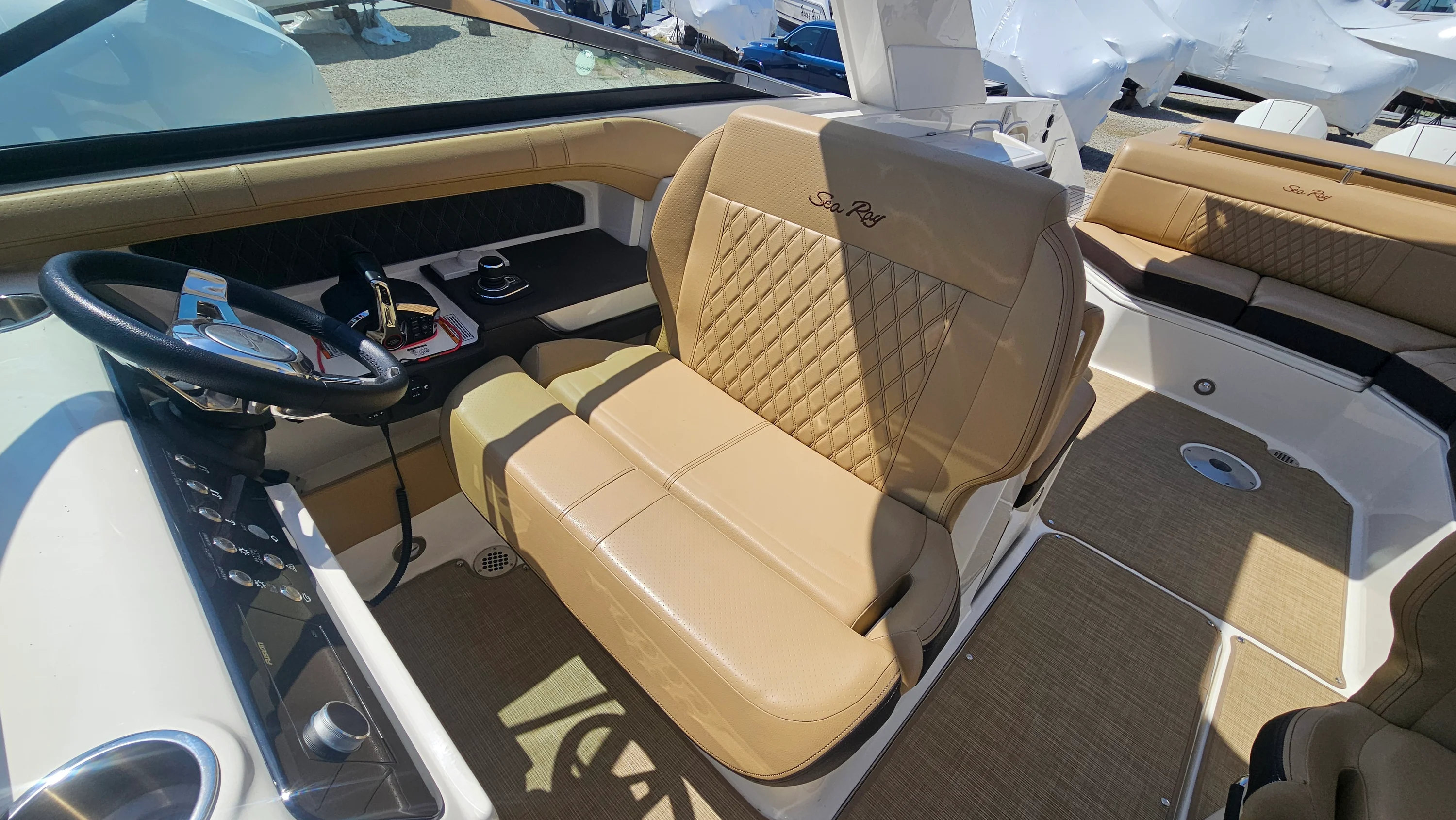 2023 Sea Ray 310 SLX OB Image Thumbnail #29