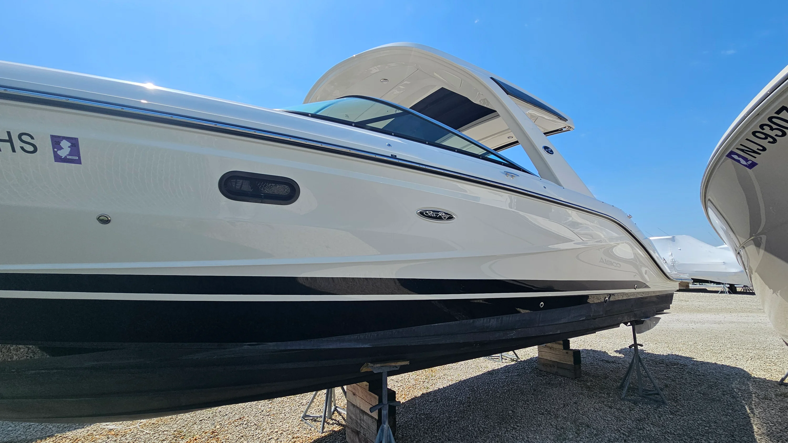 2023 Sea Ray 310 SLX OB Image Thumbnail #5
