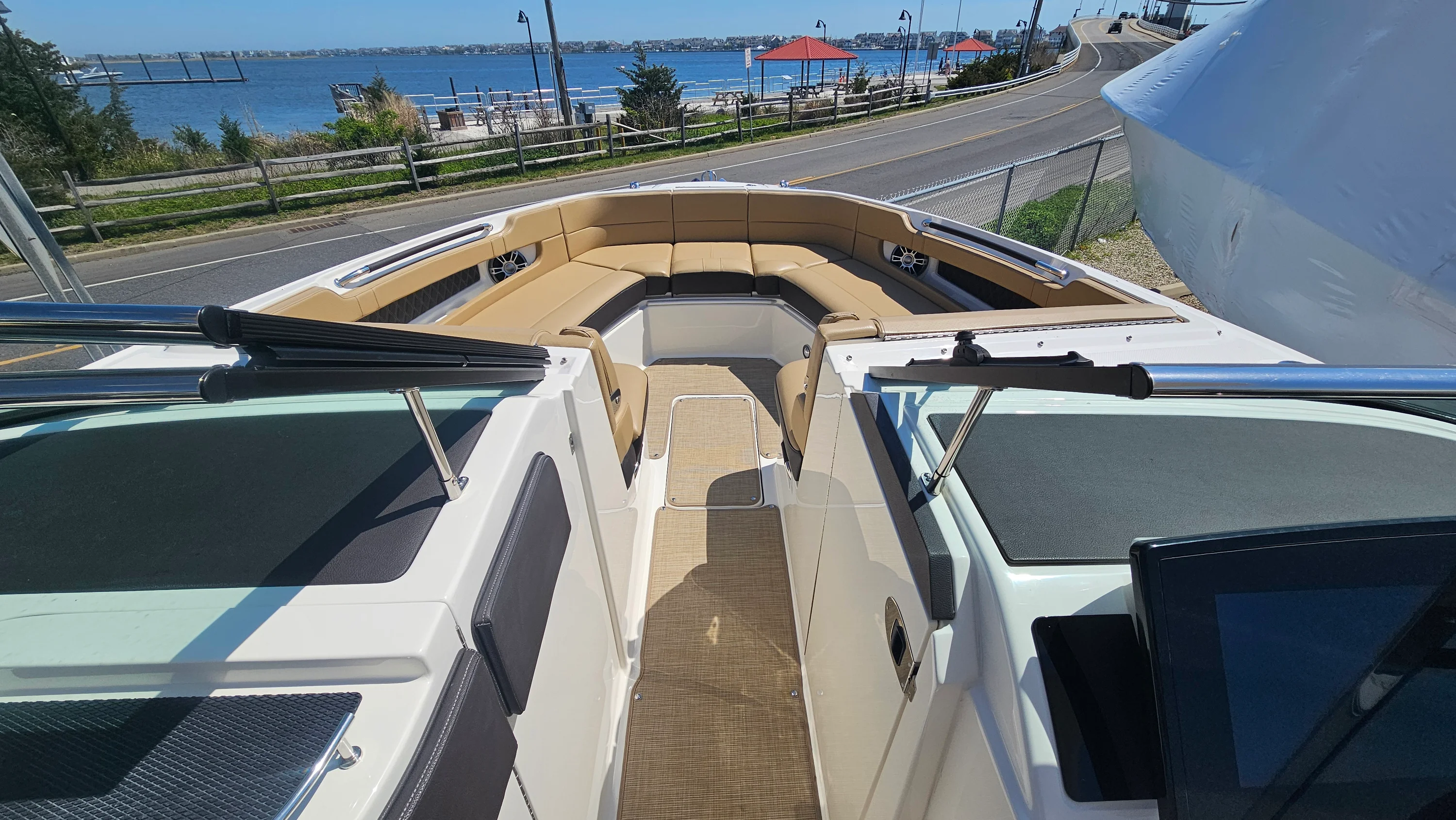 2023 Sea Ray 310 SLX OB Image Thumbnail #34
