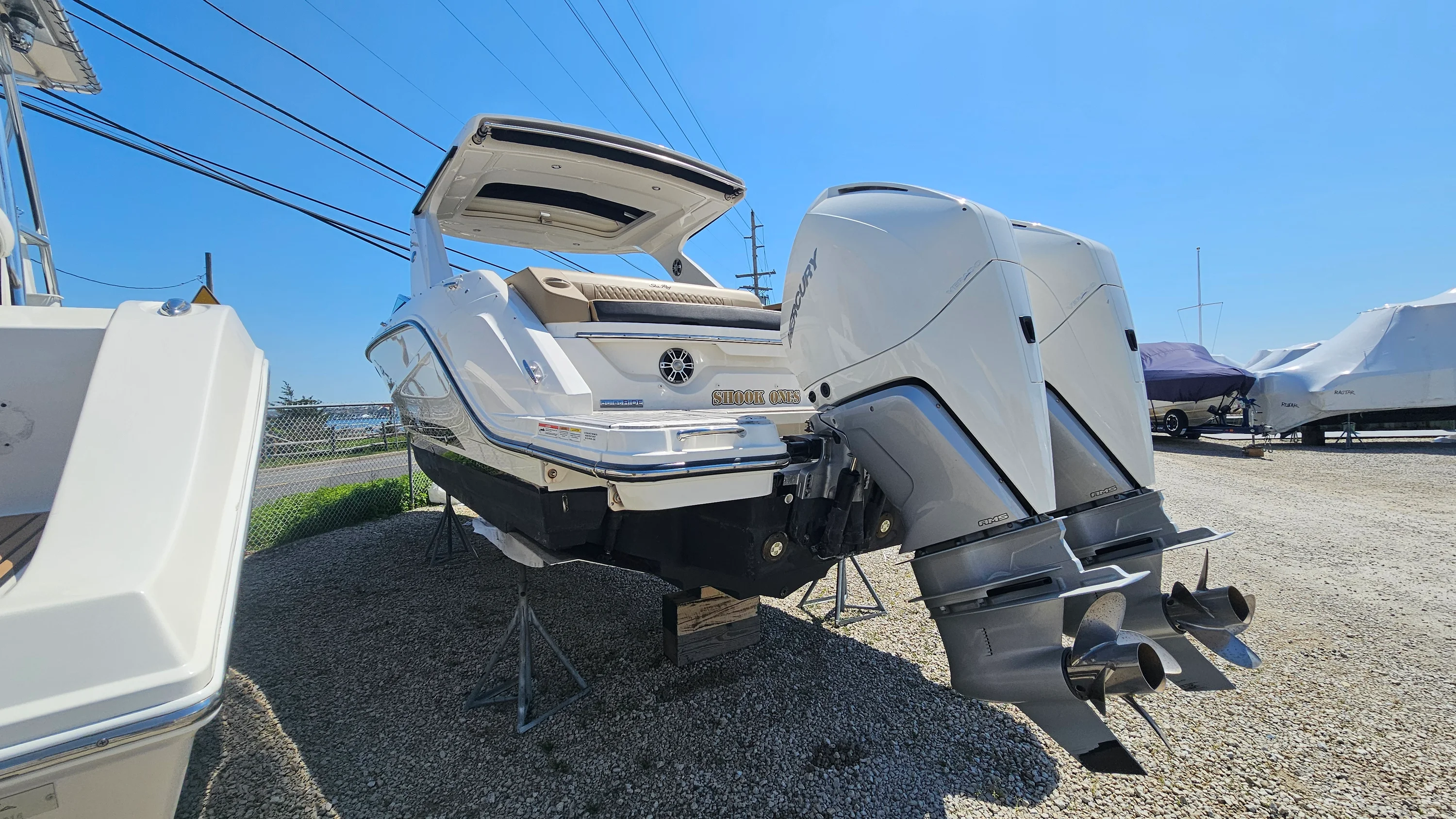 2023 Sea Ray 310 SLX OB Image Thumbnail #4