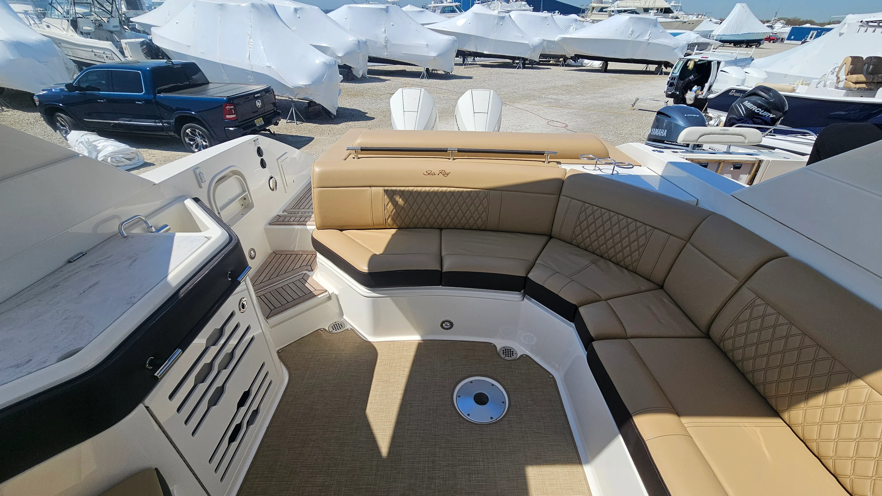 2023 Sea Ray 310 SLX OB Image Thumbnail #20