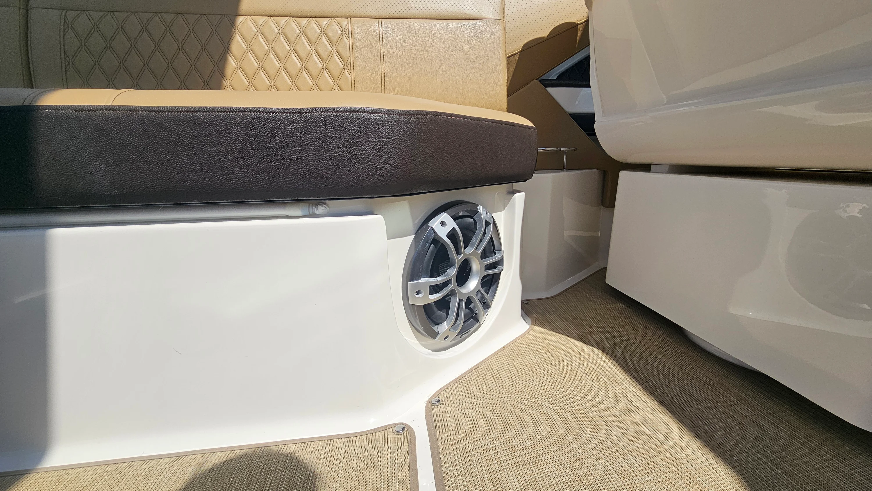 2023 Sea Ray 310 SLX OB Image Thumbnail #25