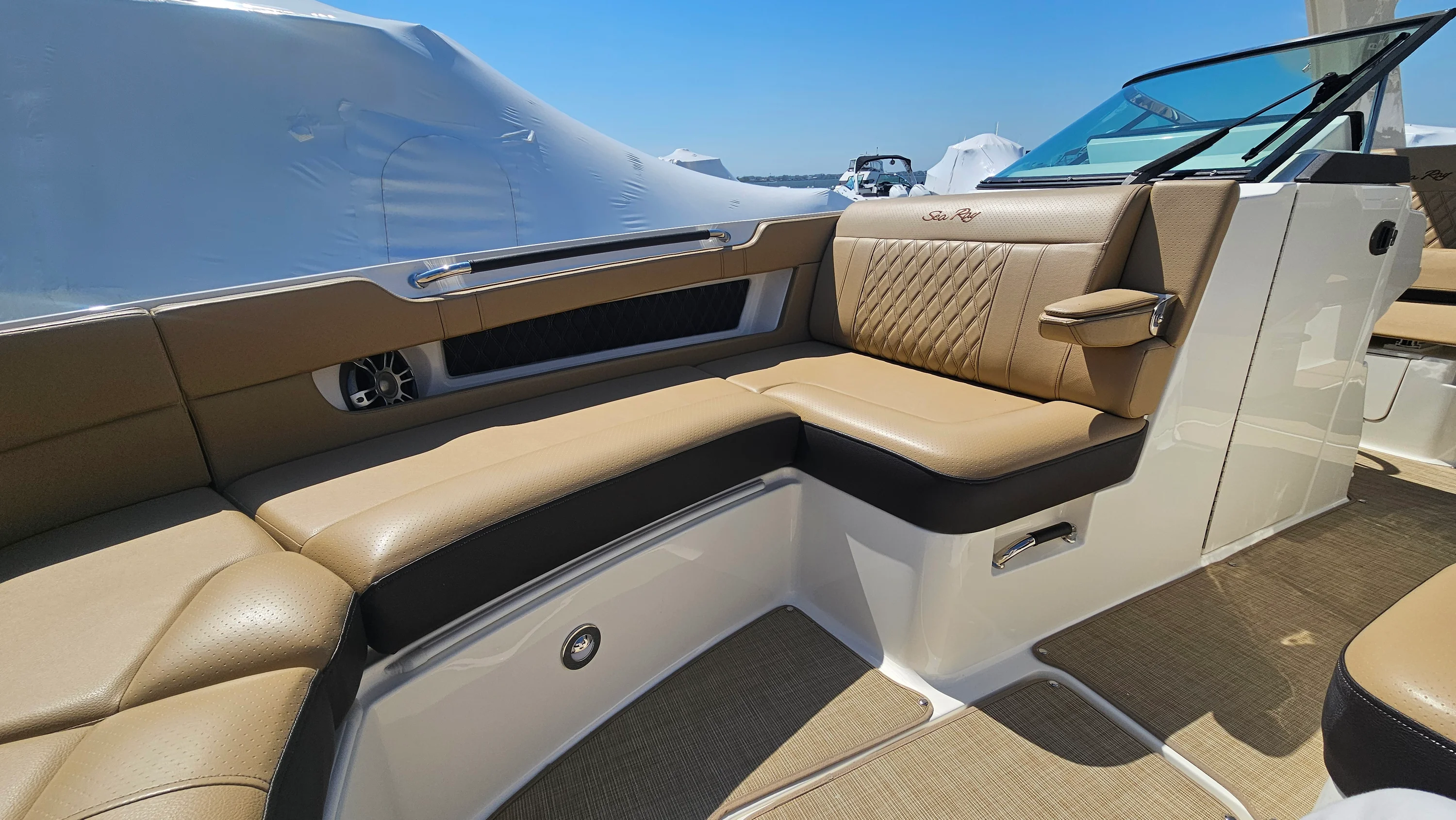 2023 Sea Ray 310 SLX OB Image Thumbnail #37
