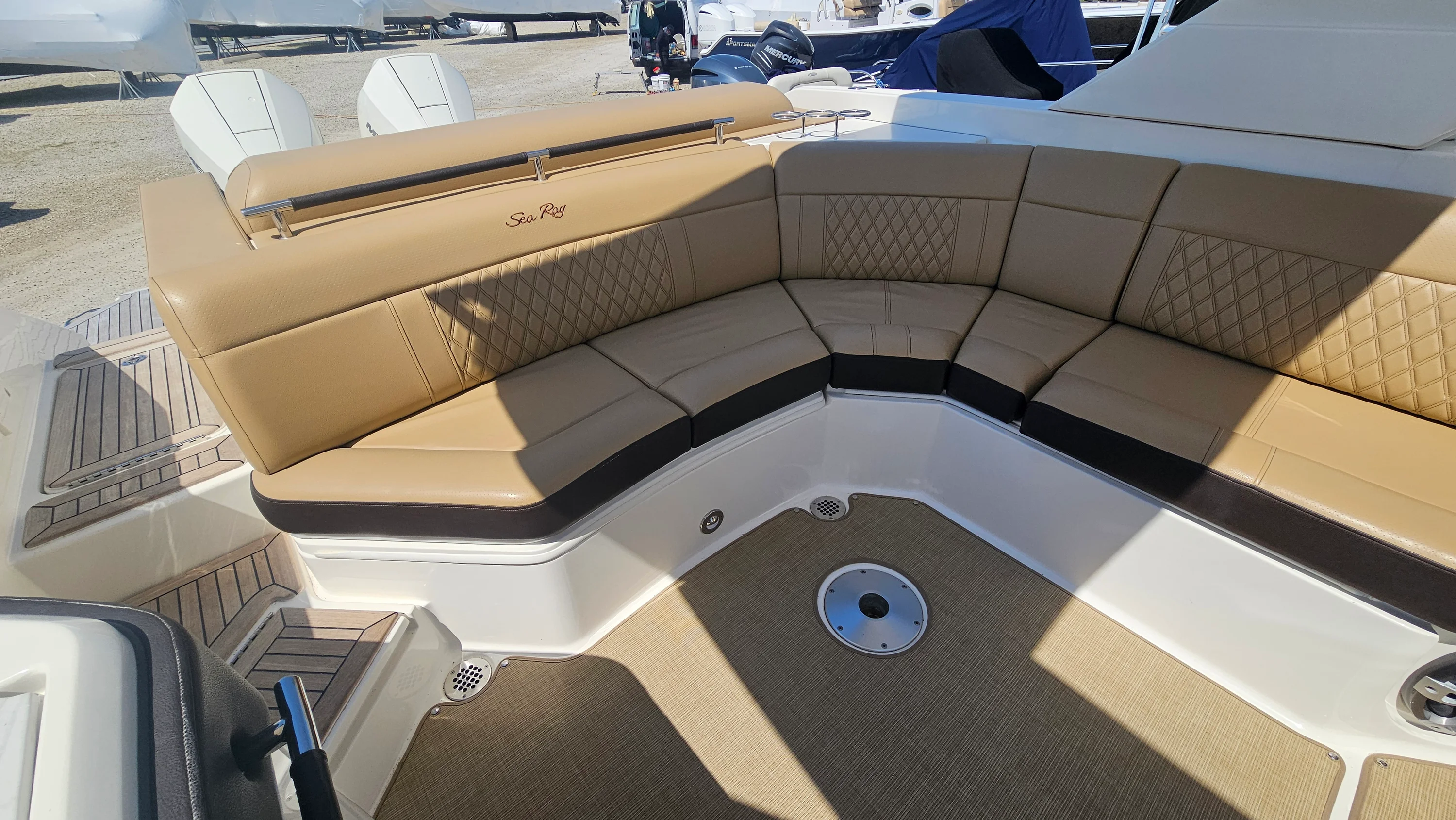 2023 Sea Ray 310 SLX OB Image Thumbnail #18