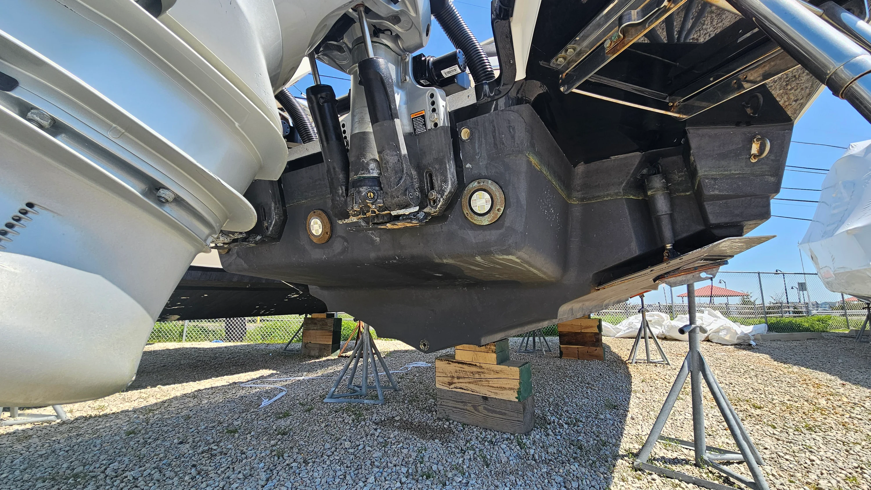 2023 Sea Ray 310 SLX OB Image Thumbnail #9