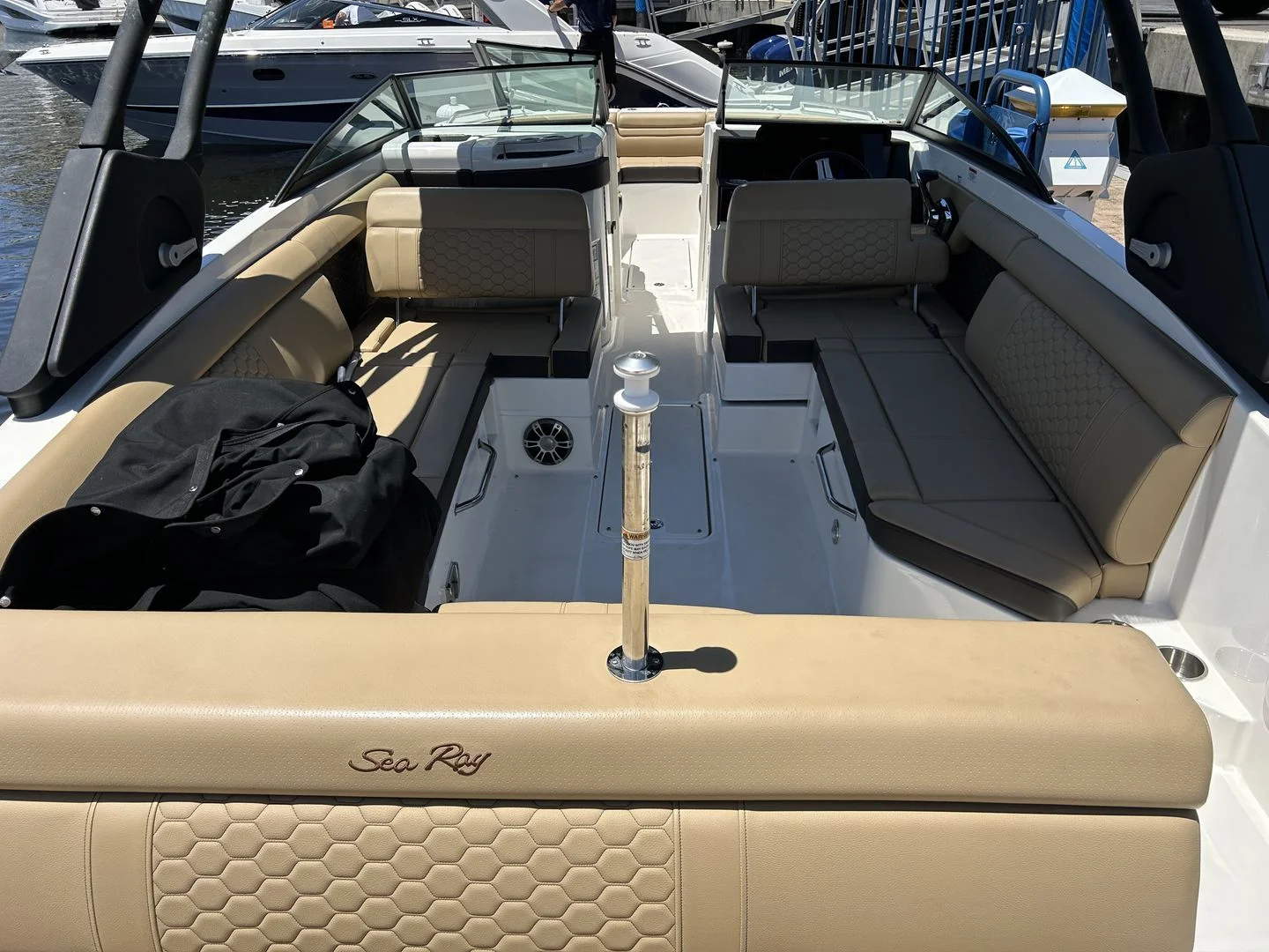 2024 Sea Ray 270 SDX OB Image Thumbnail #28
