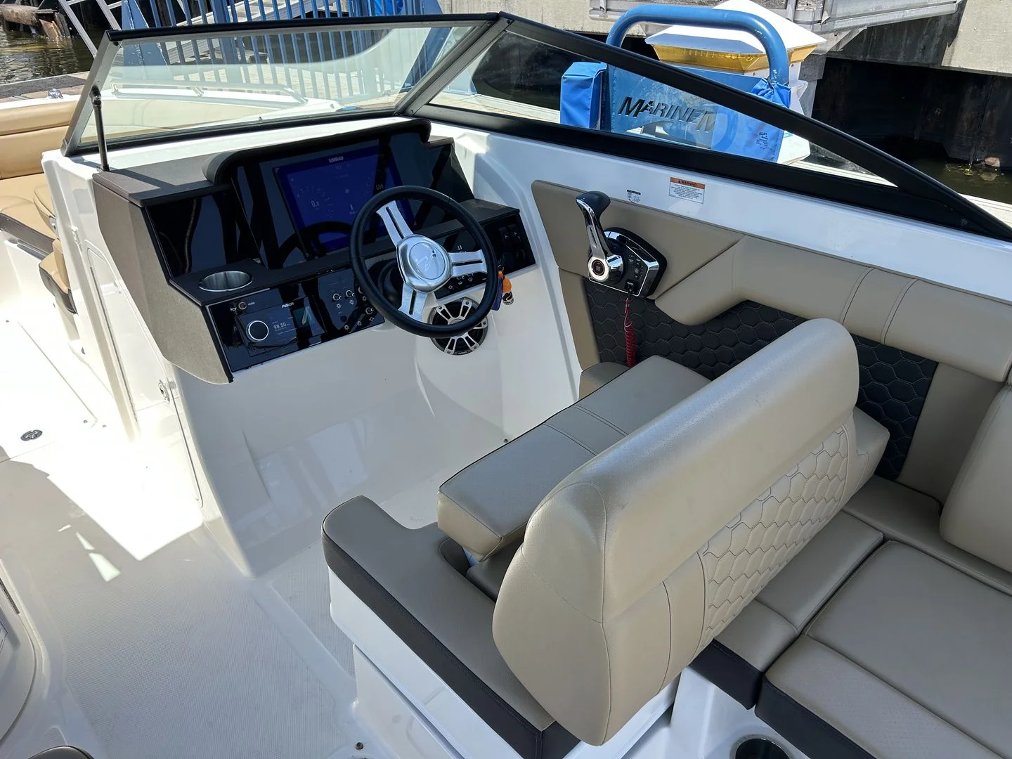 2024 Sea Ray 270 SDX OB Image Thumbnail #20