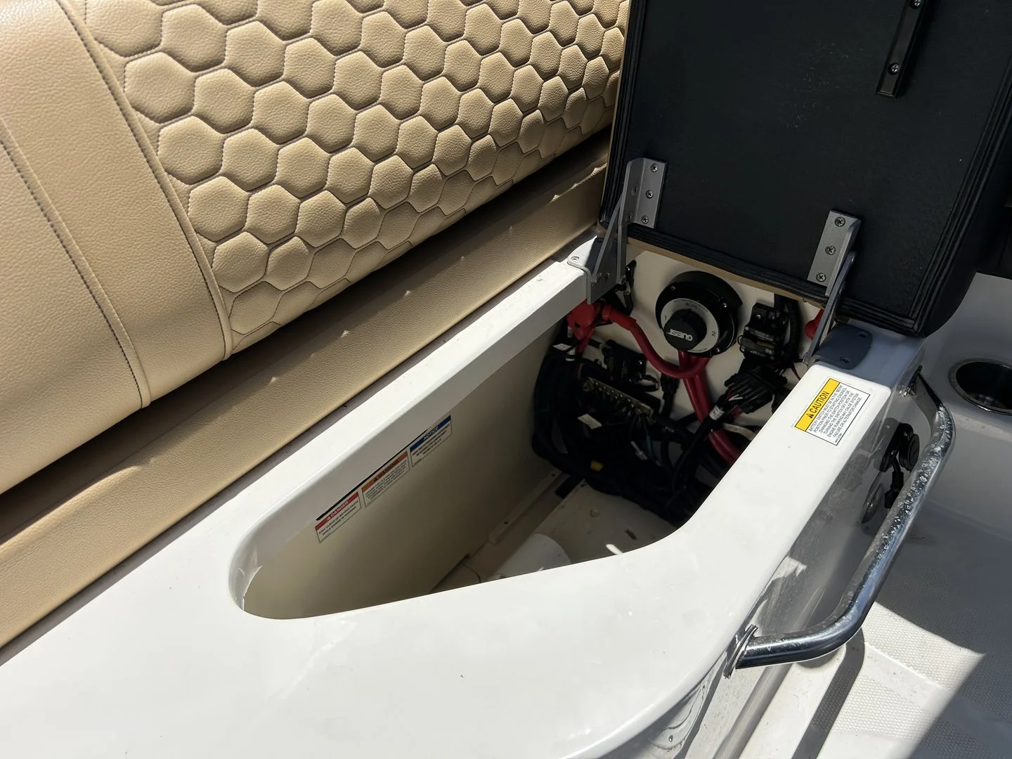 2024 Sea Ray 270 SDX OB Image Thumbnail #36