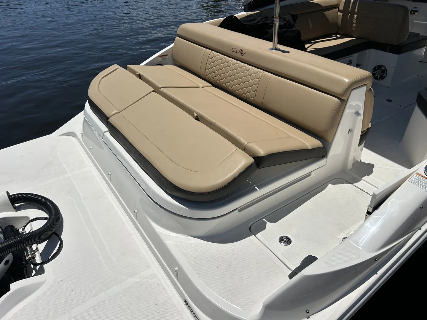 2024 Sea Ray 270 SDX OB Image Thumbnail #31