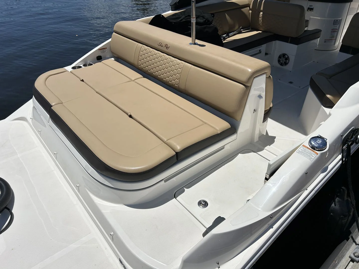 2024 Sea Ray 270 SDX OB Image Thumbnail #17