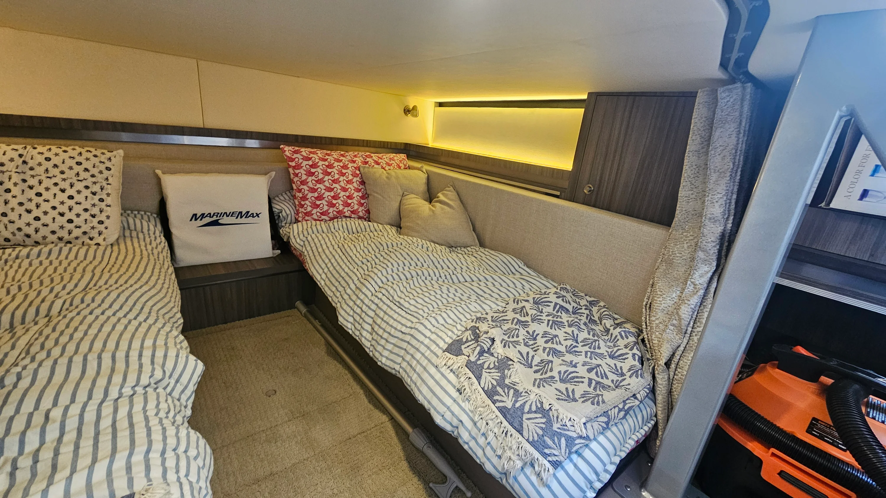 2020 Sea Ray 320 SUNDANCER OB Image Thumbnail #27