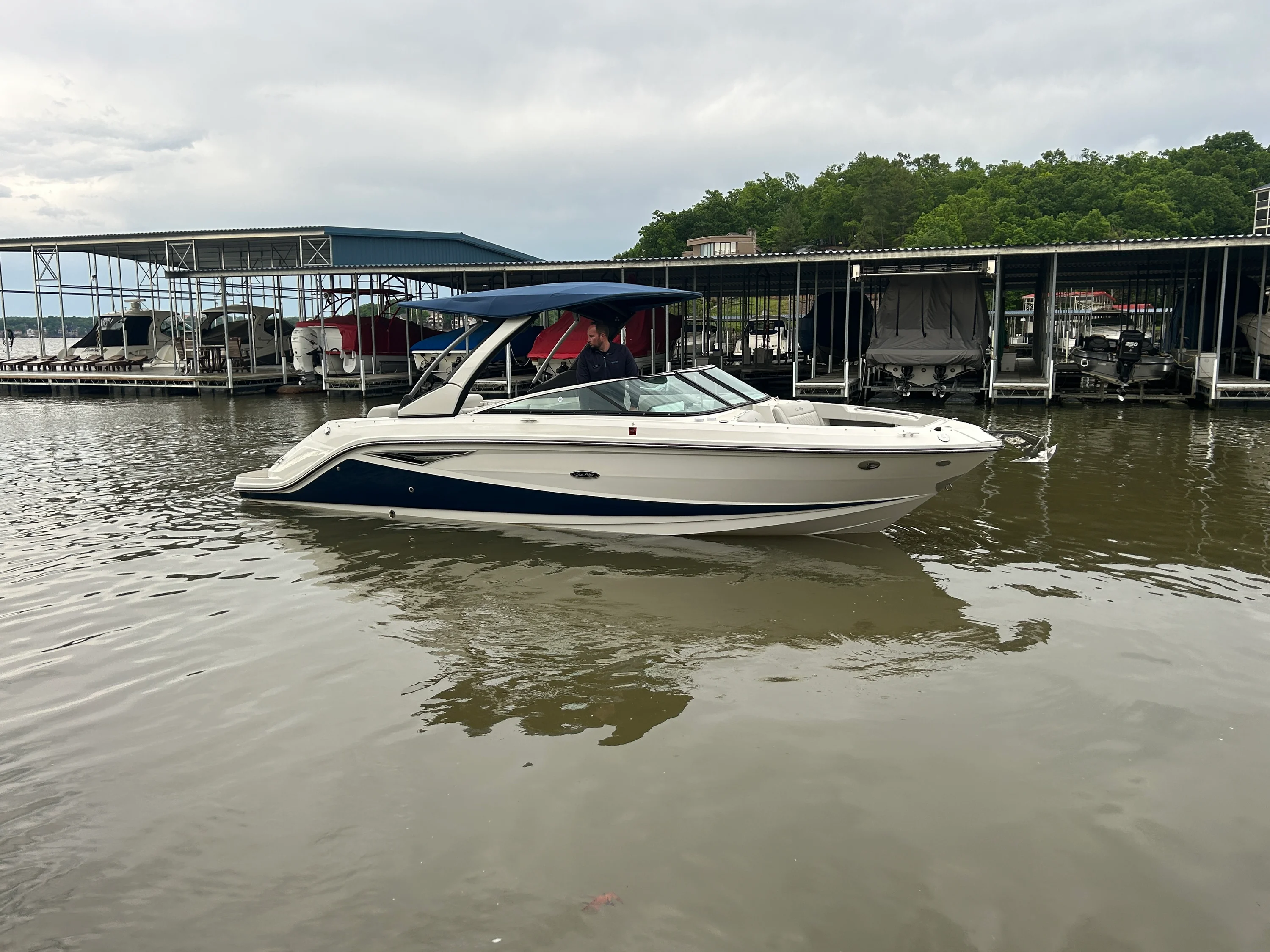 2022 Sea Ray 280 SLX Image Thumbnail #3