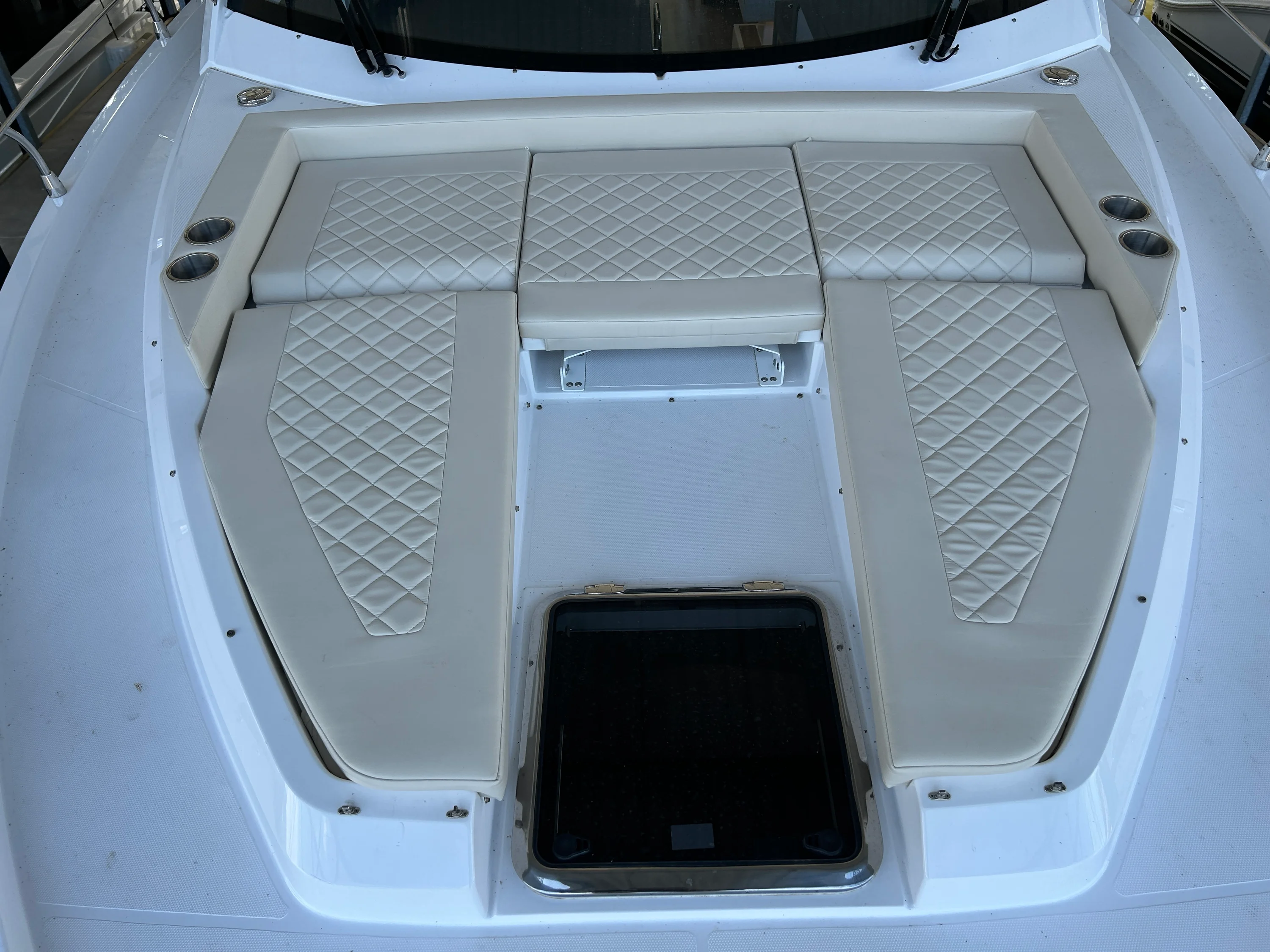 2024 Cruisers Yachts 42 Cantius Image Thumbnail #17