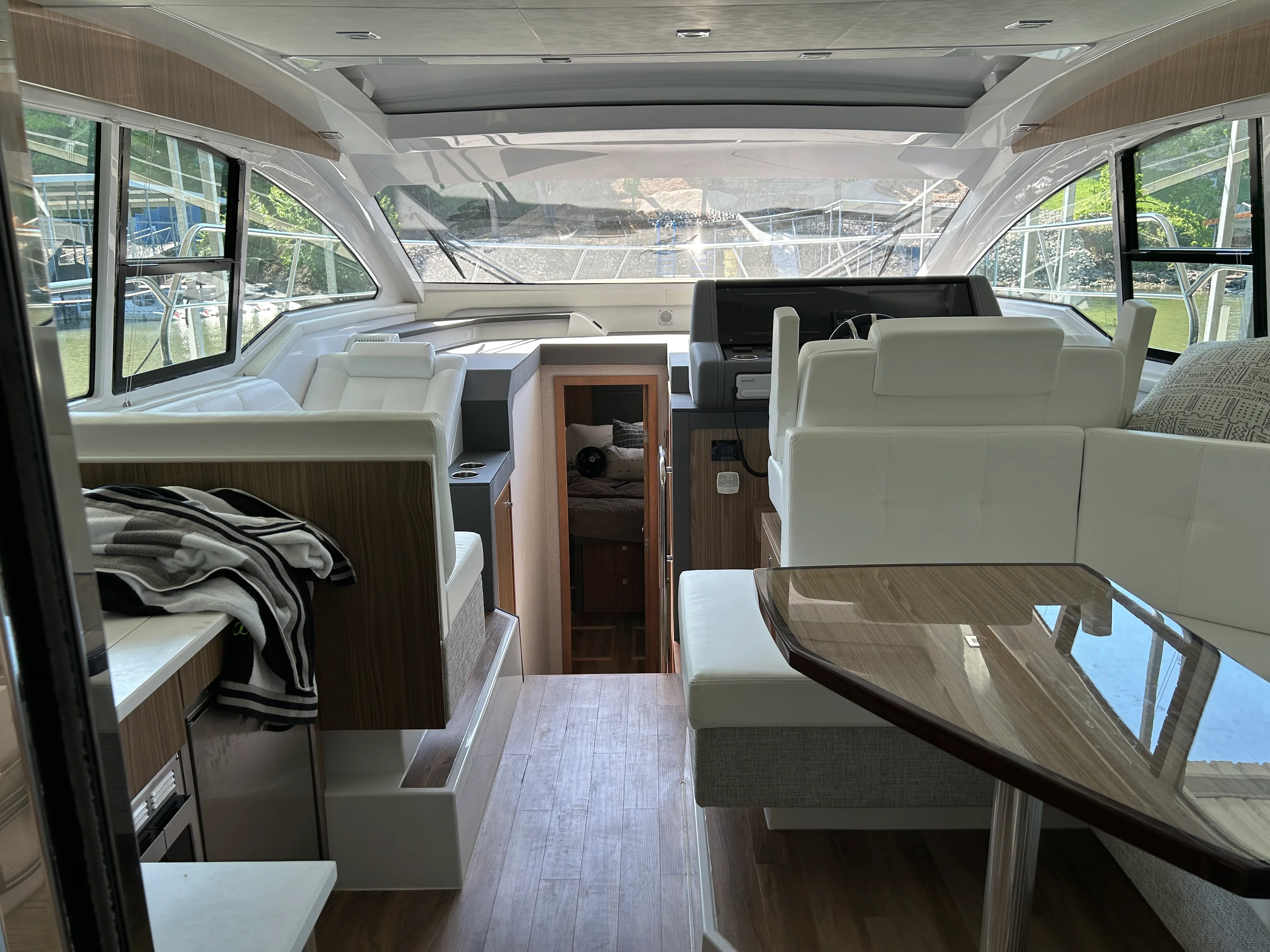 2024 Cruisers Yachts 42 Cantius Image Thumbnail #15