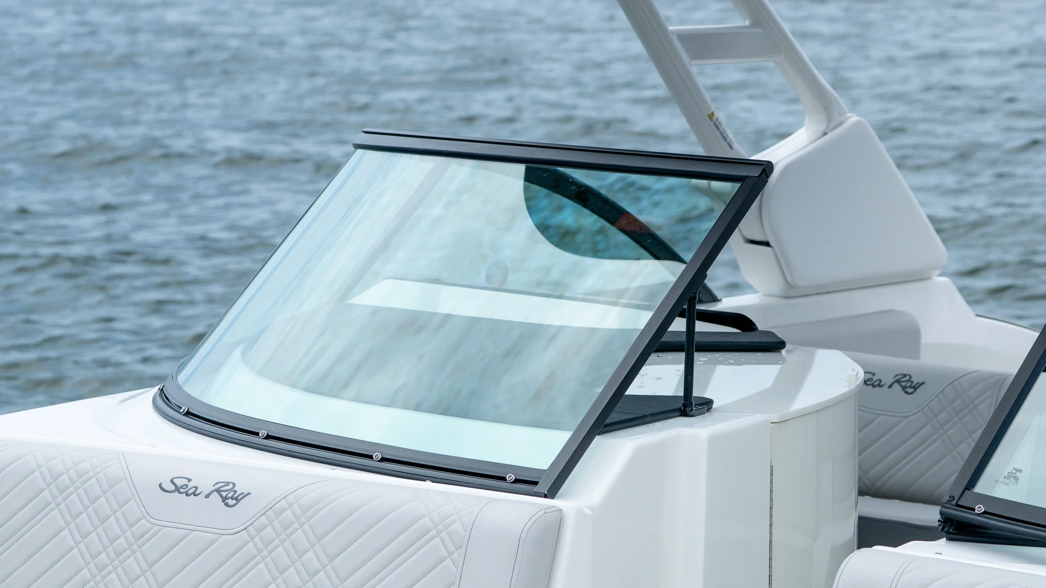 2026 Sea Ray SDX 230 Outboard Image Thumbnail #12