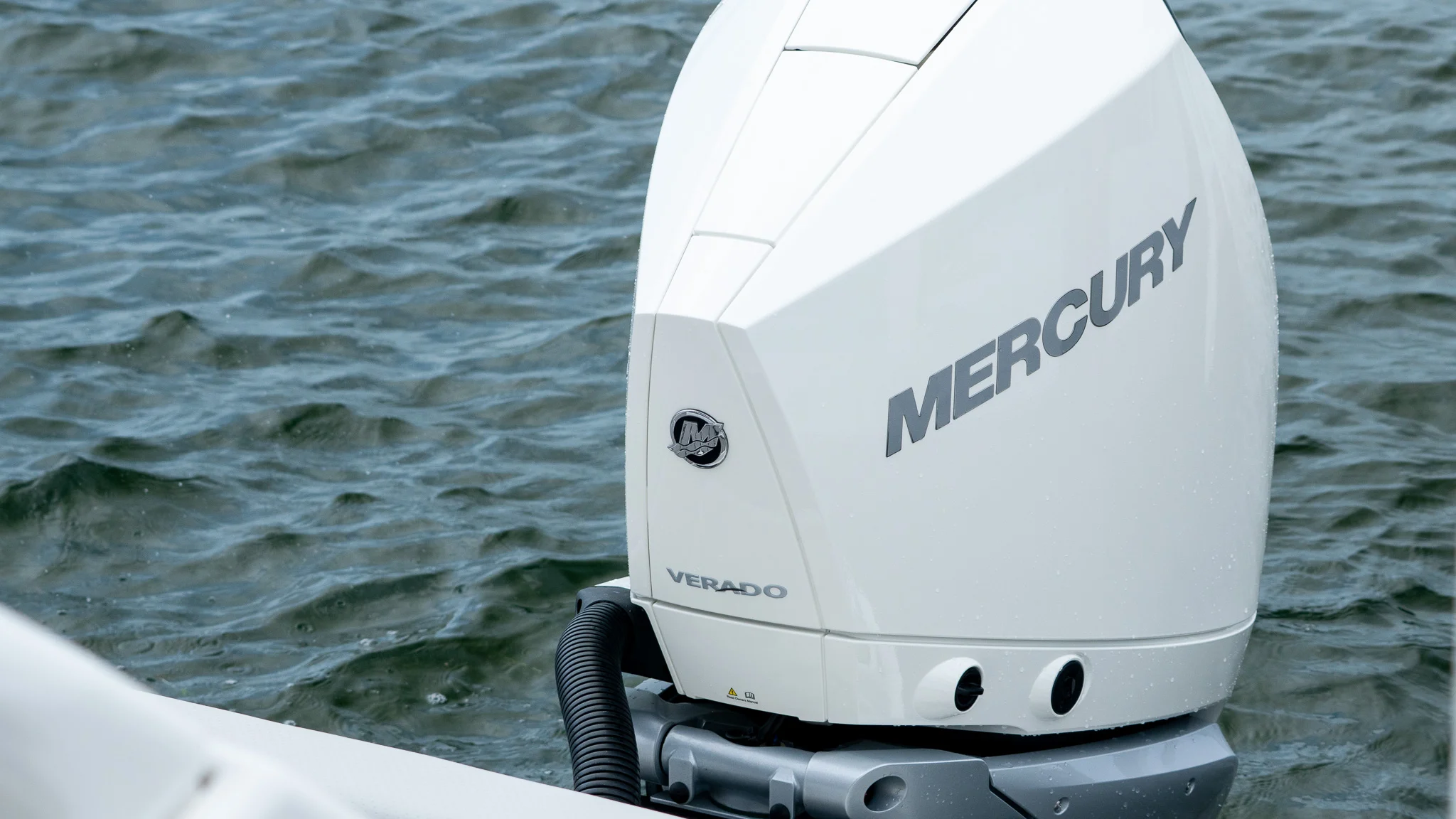 2026 Sea Ray SDX 230 Outboard Image Thumbnail #16