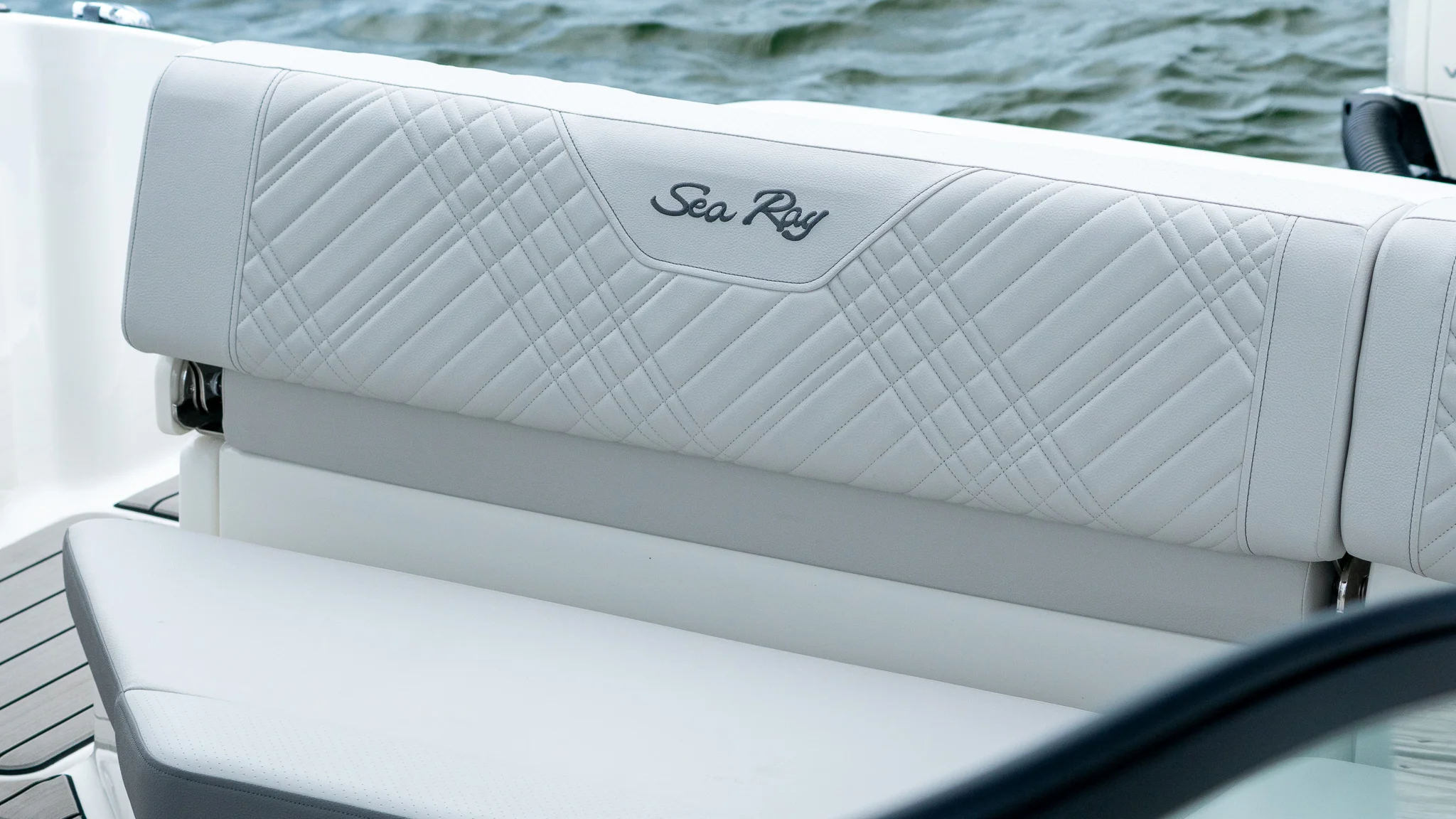 2026 Sea Ray SDX 230 Outboard Image Thumbnail #15