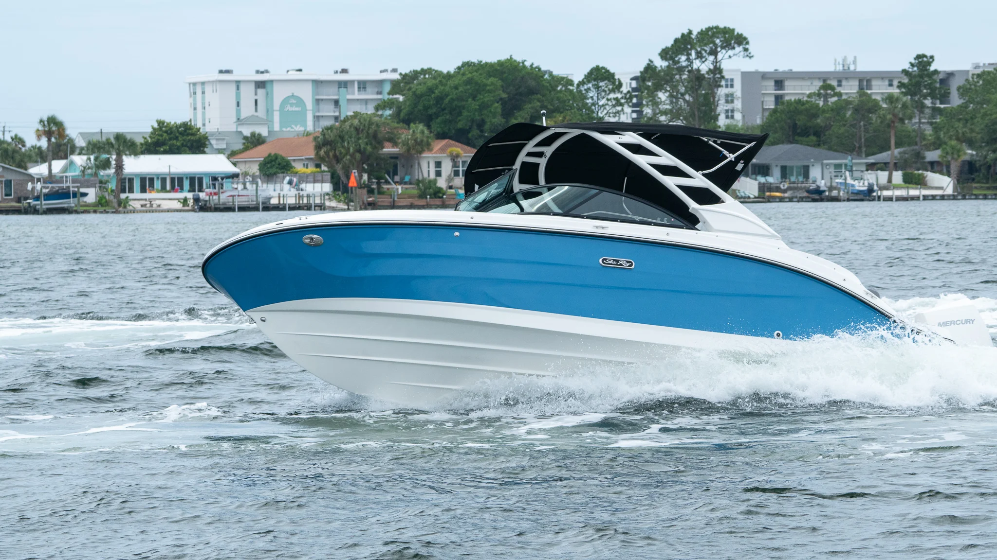2026 Sea Ray SDX 230 Outboard Image Thumbnail #4