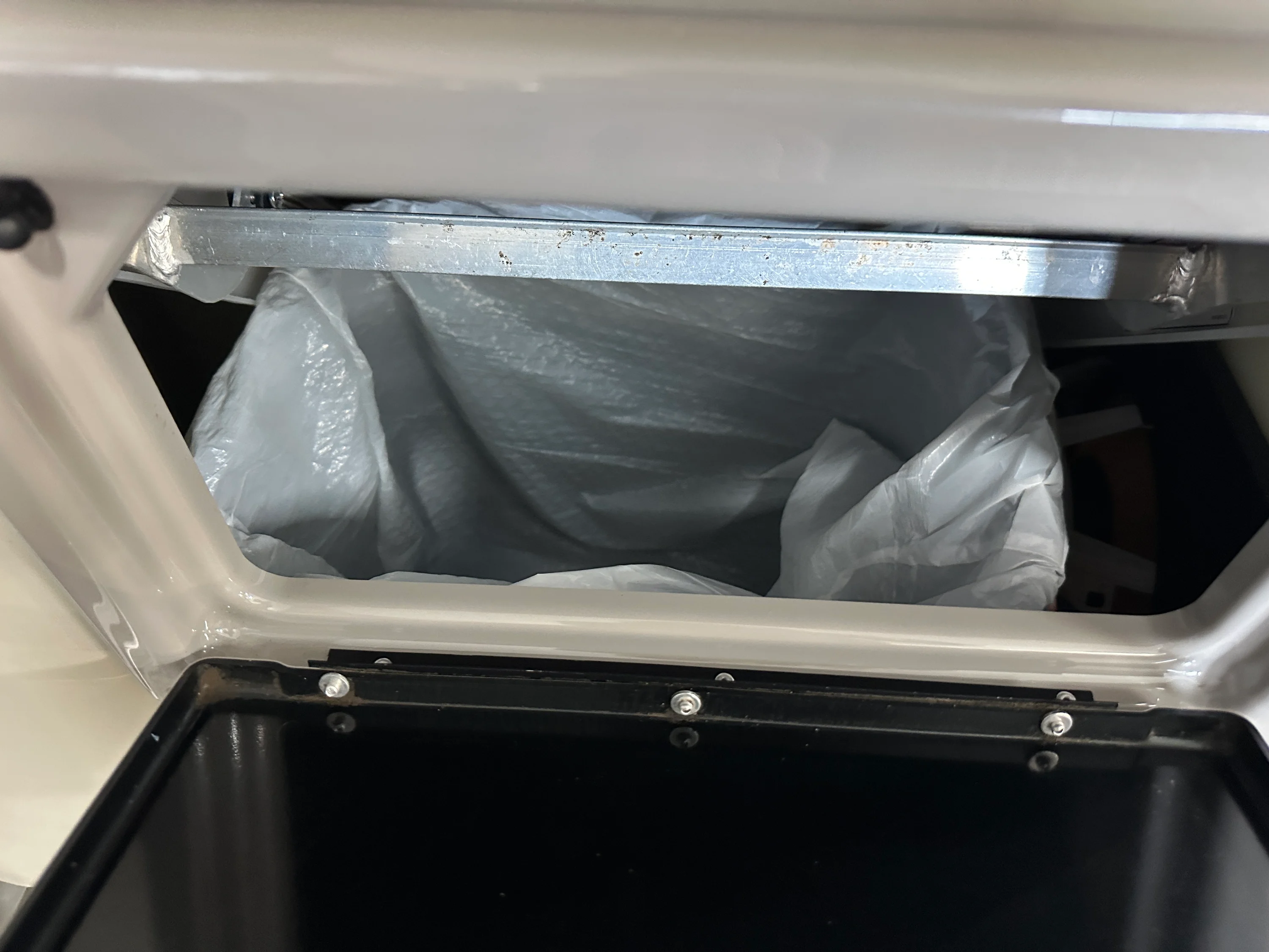 2023 Premier 230 SUNSATION TRITOON Image Thumbnail #32