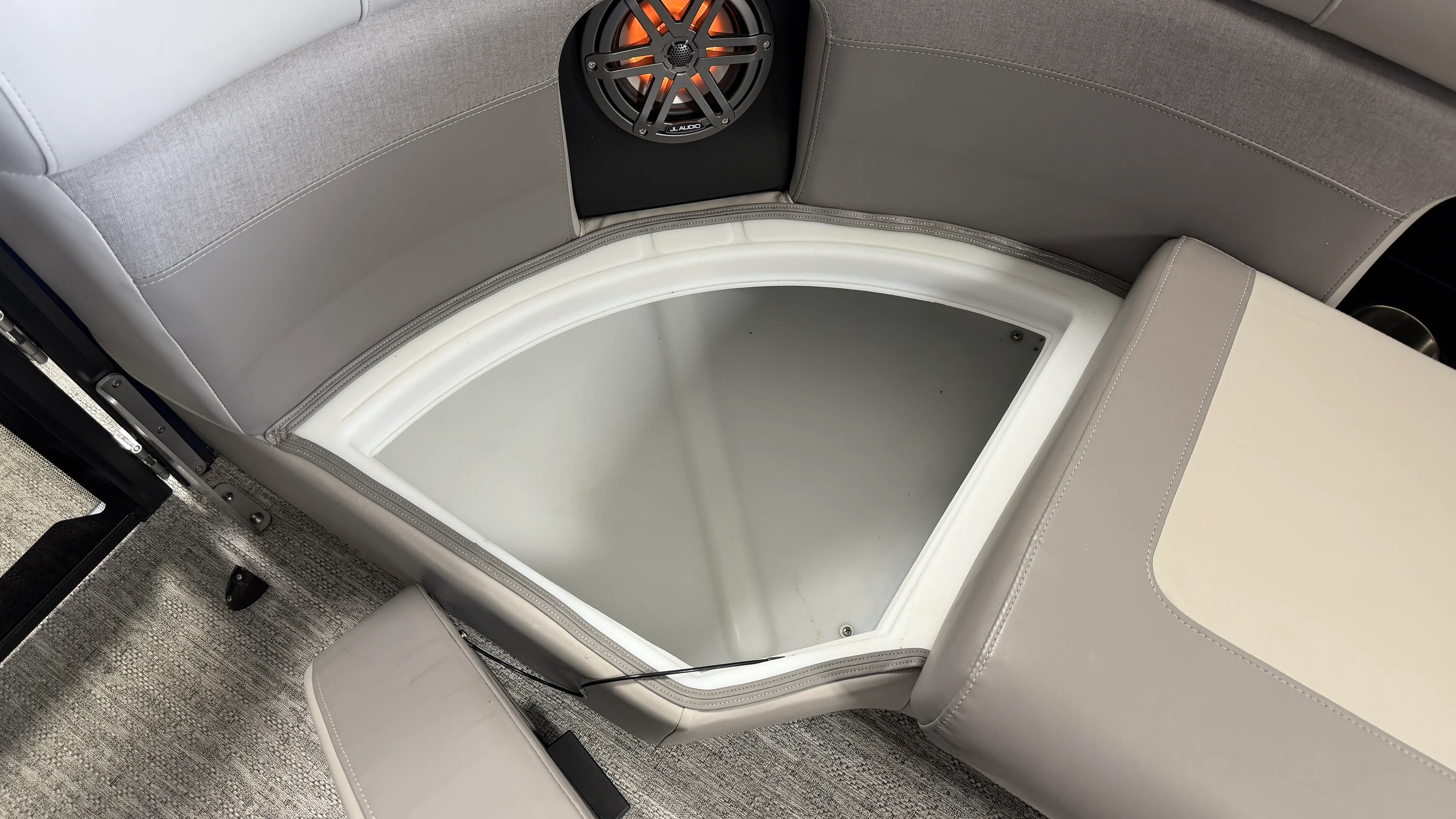 2024 Premier 230 SUNSATION Image Thumbnail #15