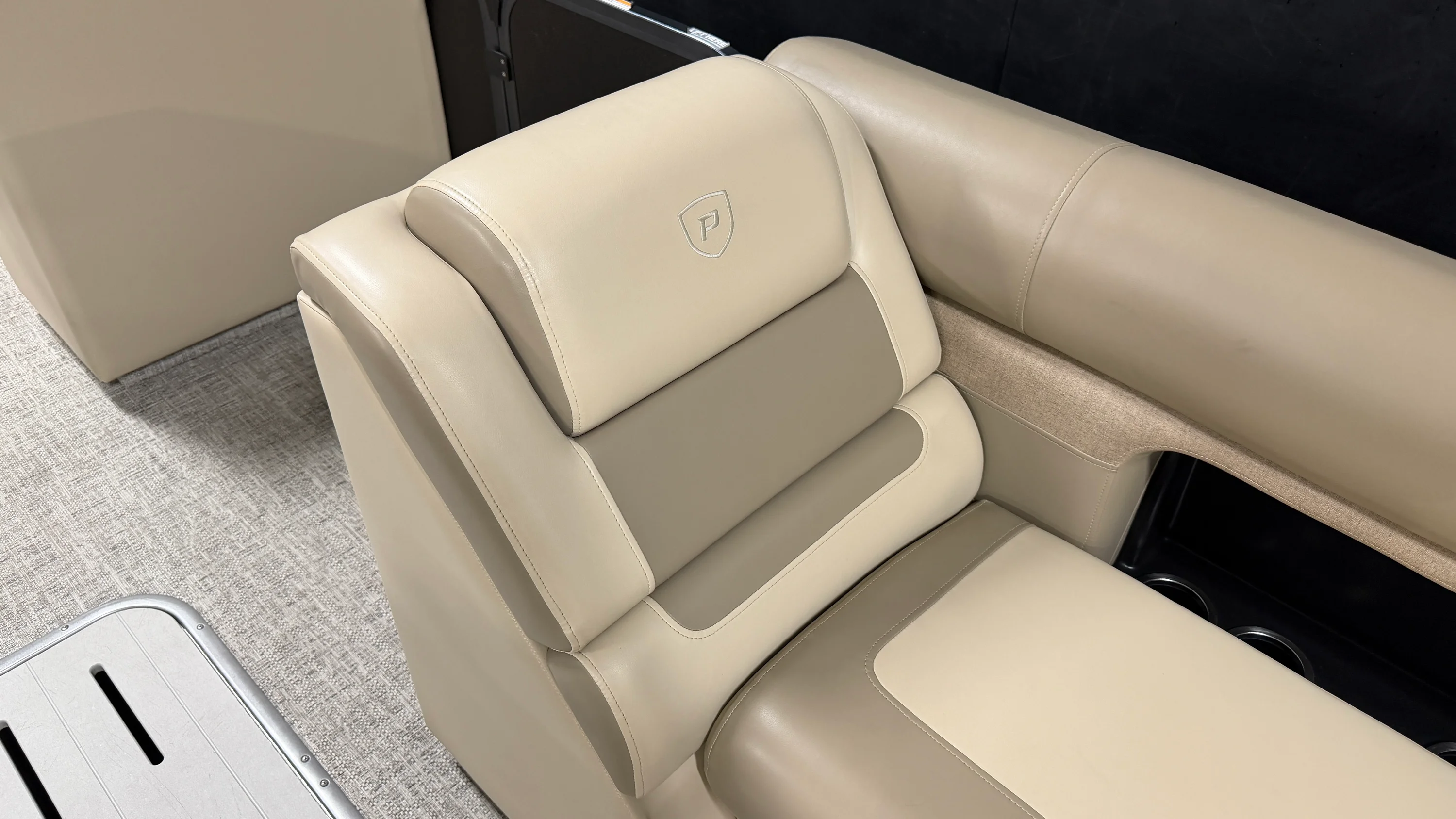 2025 Premier 230 SUNSATION TRITOON Image Thumbnail #18